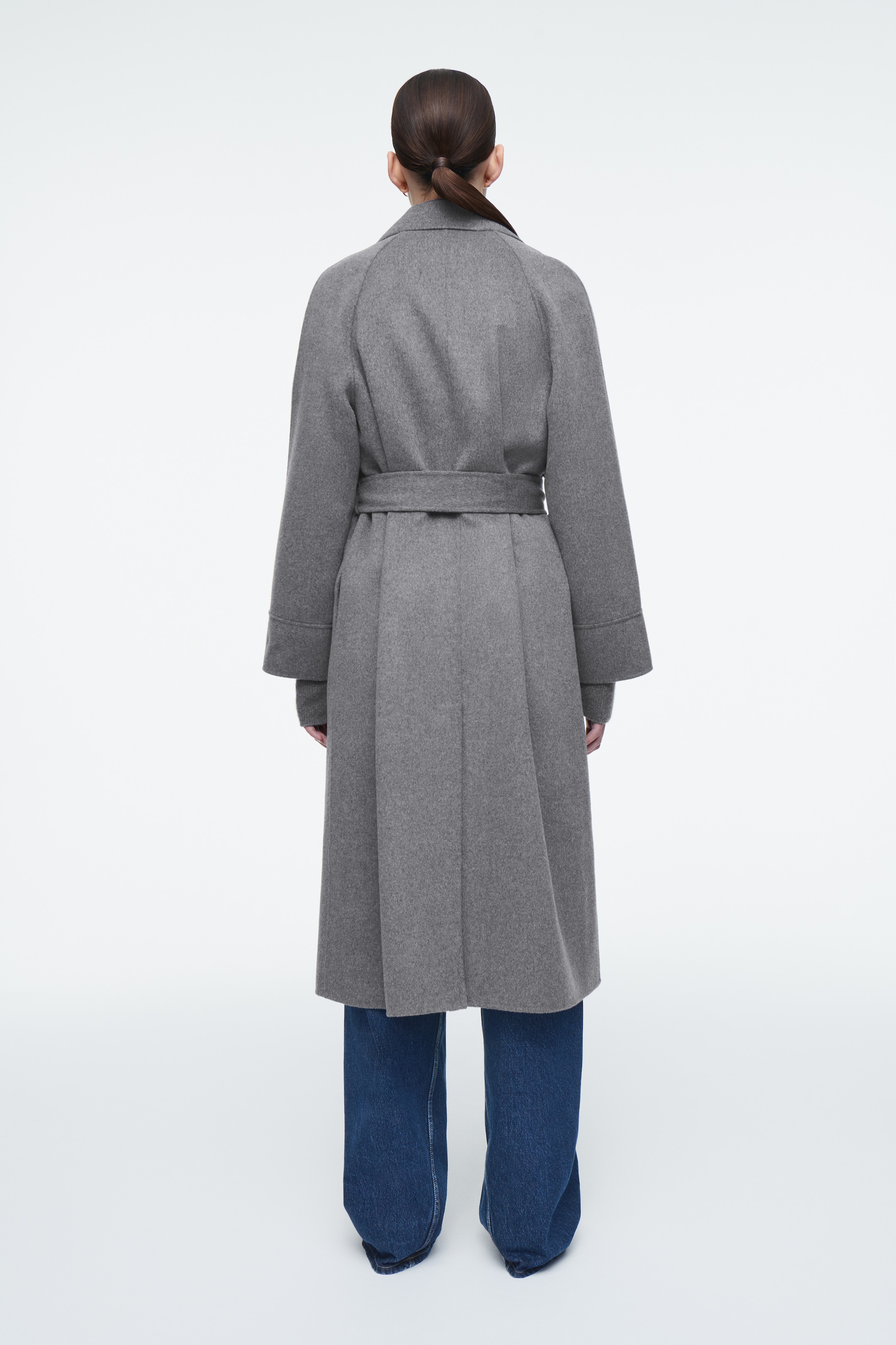 Größeres Bild ansehen: MANTEL AUS DOUBLEFACE-WOLLE MIT GÜRTEL - GRAU - Ladies | H&M DE 5