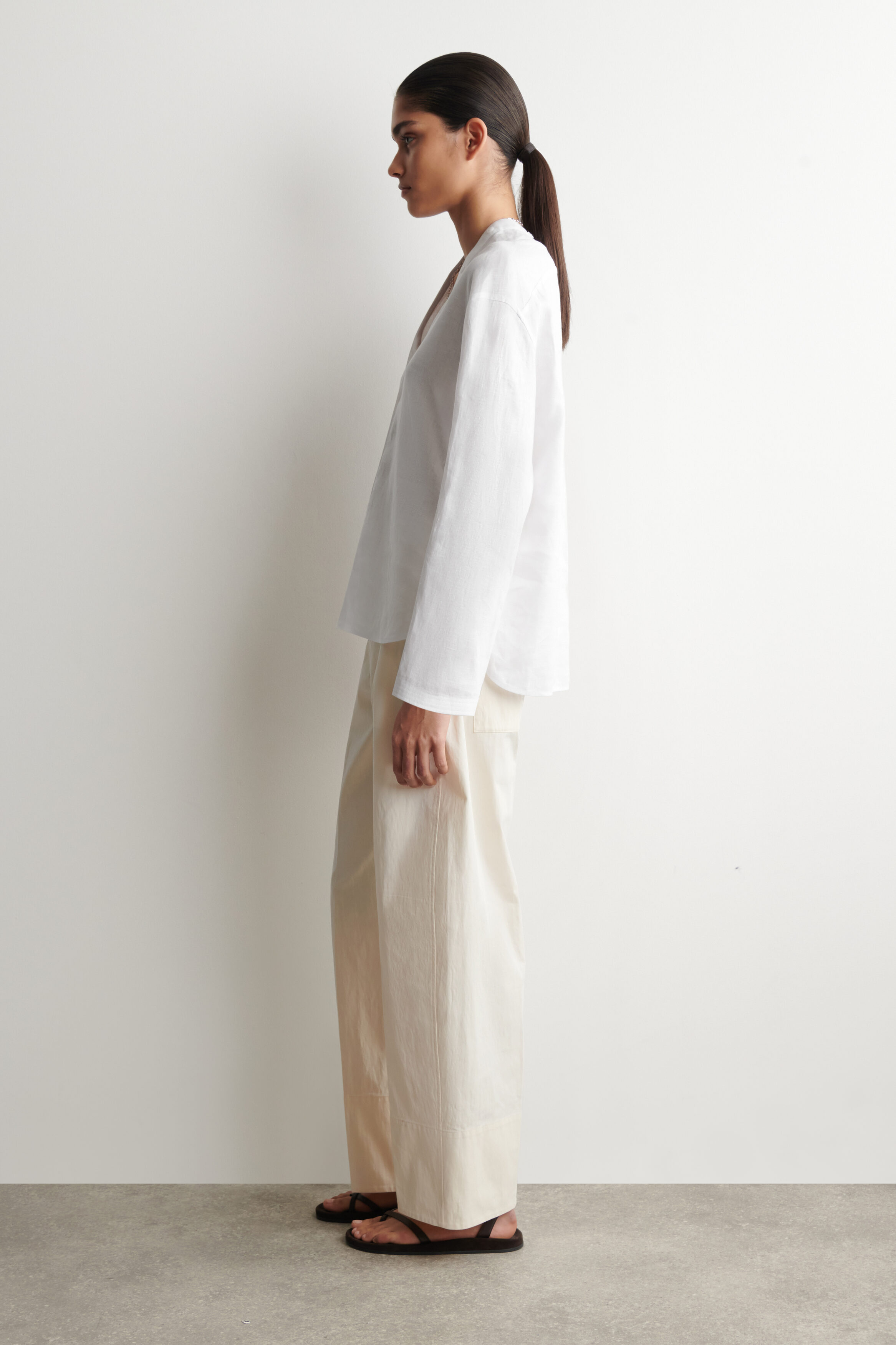 BUTTON-DETAIL LINEN V-NECK SHIRT - WHITE | COS