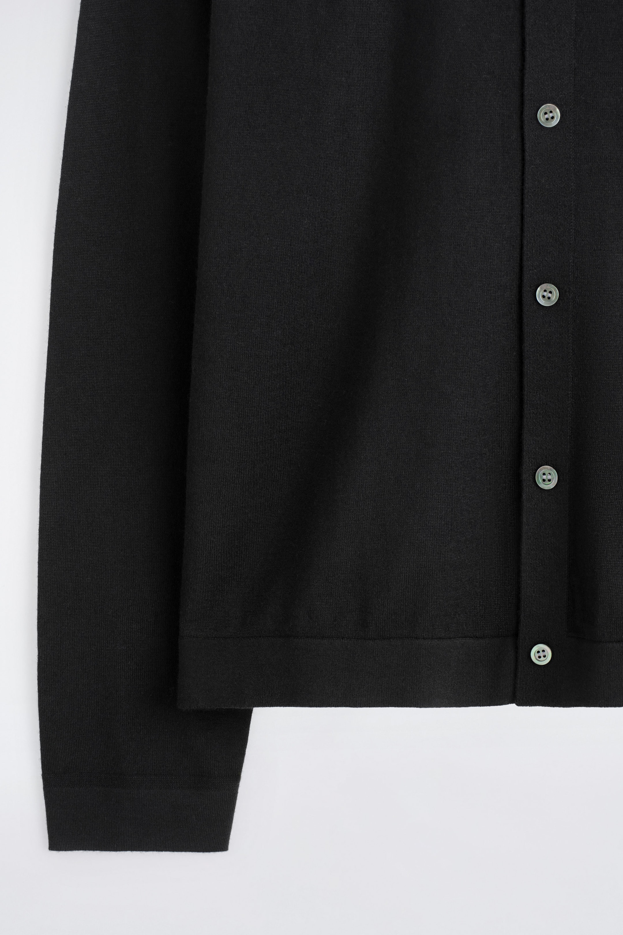 StillMedia/DescriptiveDetail