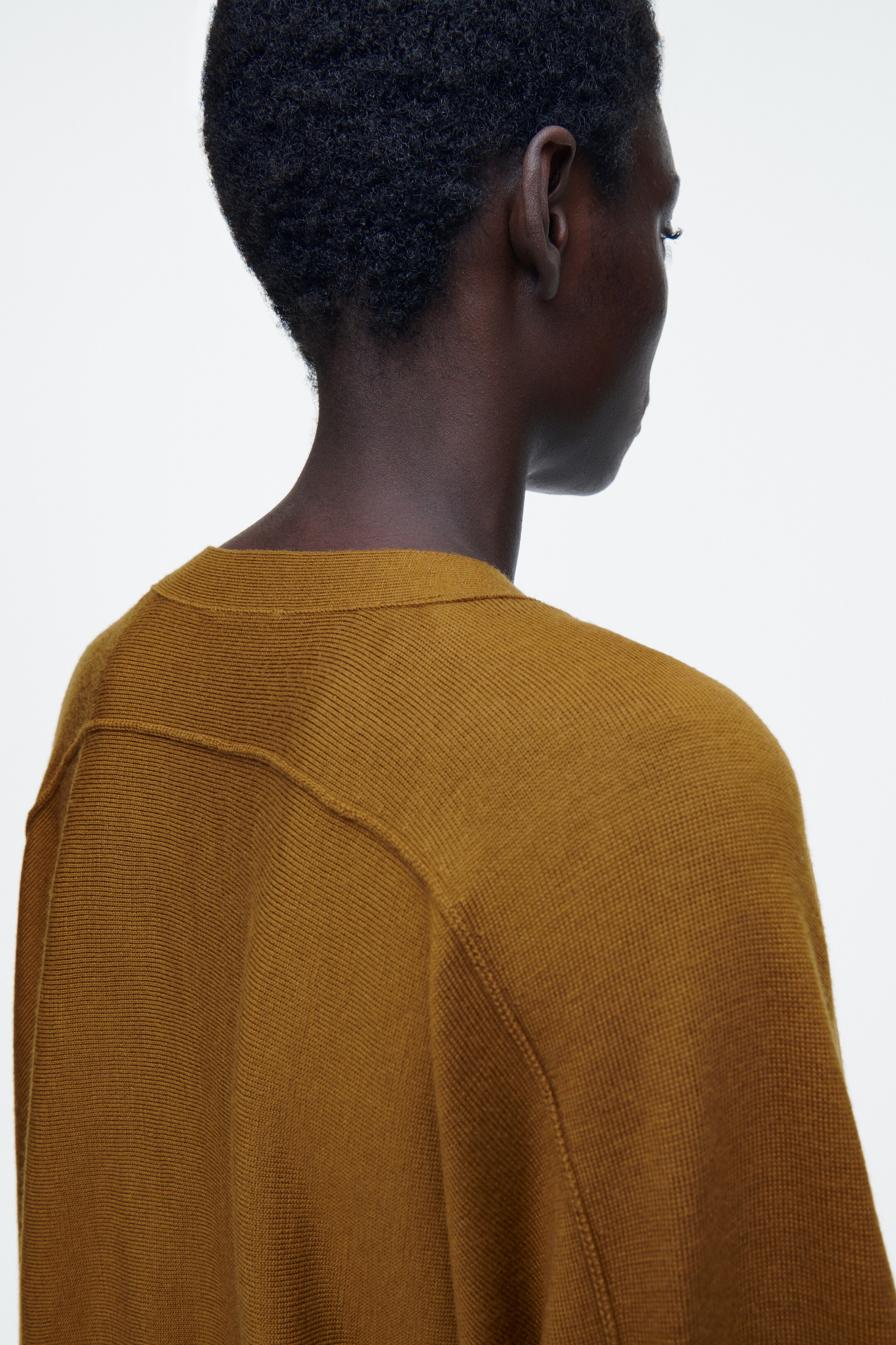 Agrandir l'image: CARDIGAN À MANCHES CHAUVE-SOURIS EN LAINE MÉRINOS - OCRE - FEMME | H&M FR 5