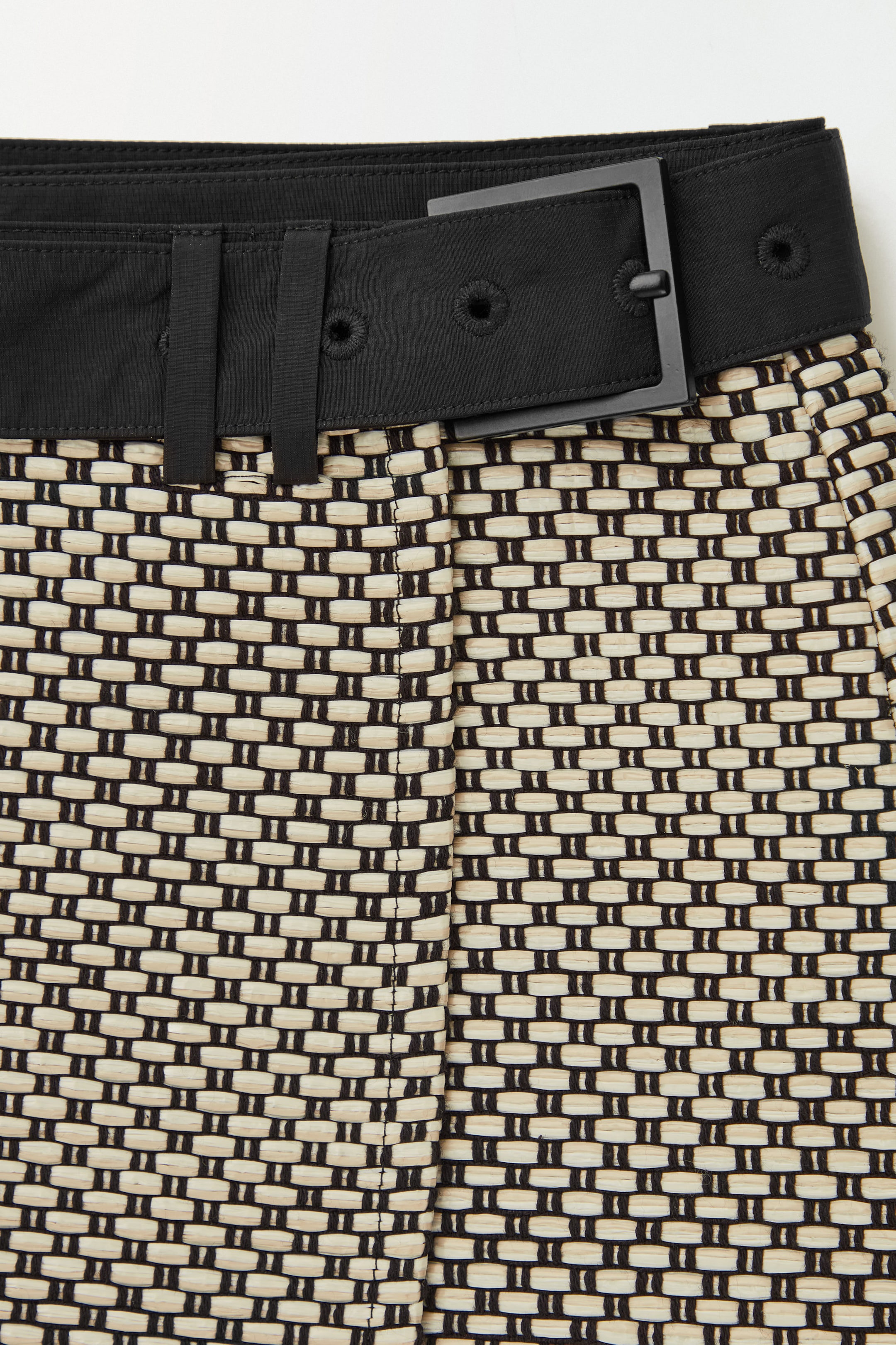 THE BELTED RAFFIA MINI SKIRT