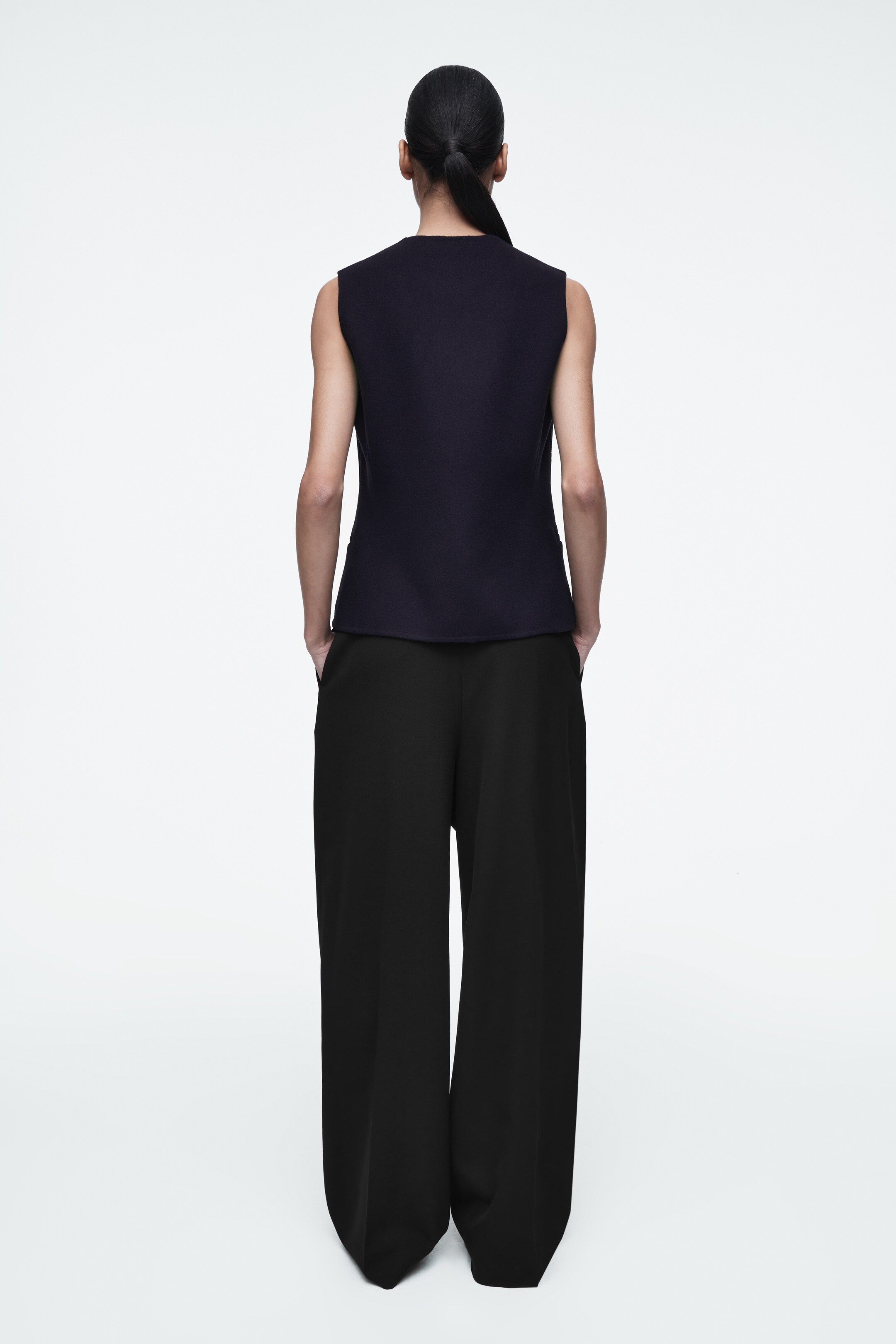 Größeres Bild anzeigen: WESTE AUS DOUBLEFACE-WOLLE - NAVYBLAU - Ladies | H&M AT 4