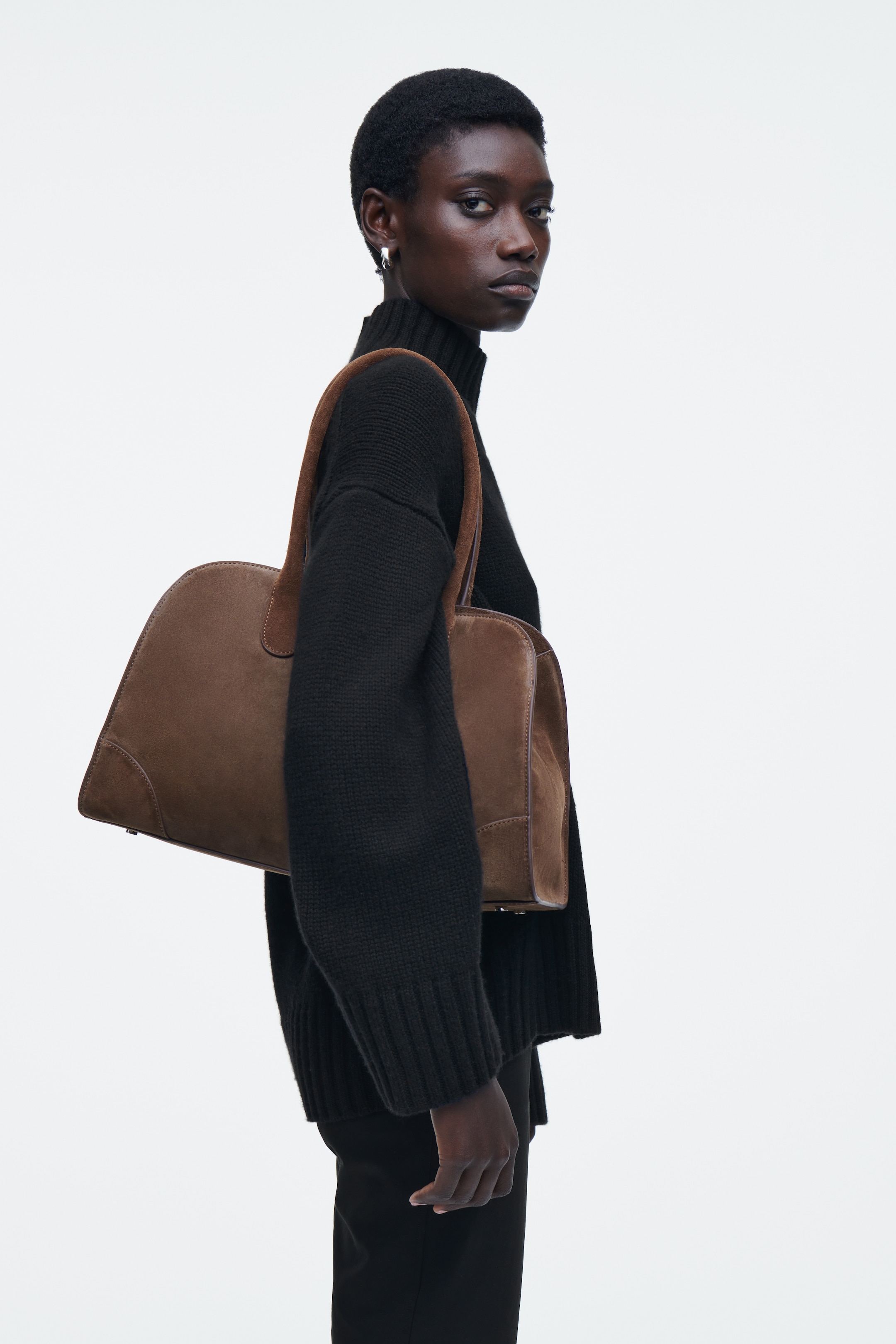 Ingrandisci l'immagine: SMALL STUDIO BOWLING BAG - LEATHER - BROWN - DONNA | H&M CH 3