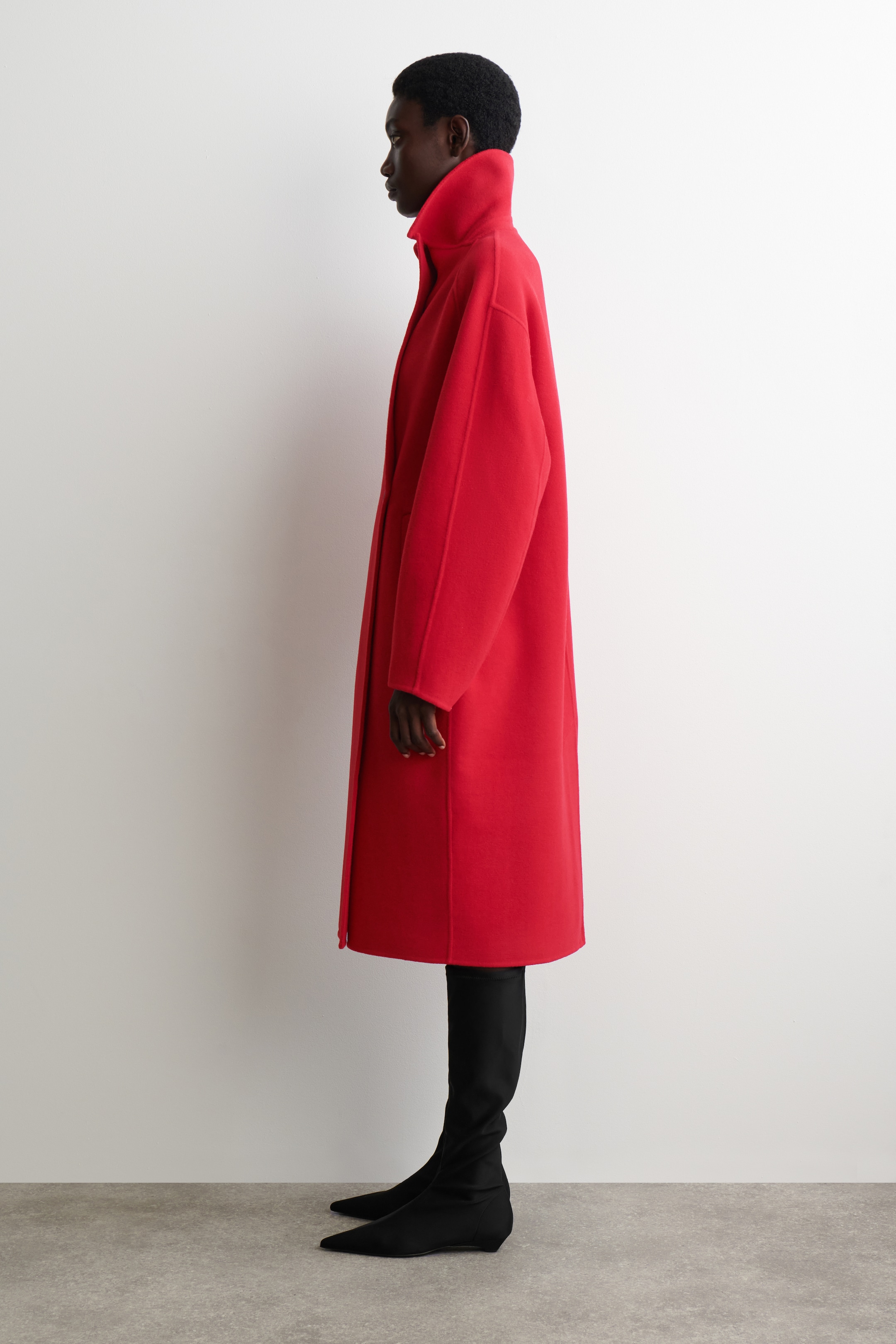 View larger image: OVERSIZED DOUBLE-BREASTED WOOL COAT - RED - Ladies | H&M GB 4