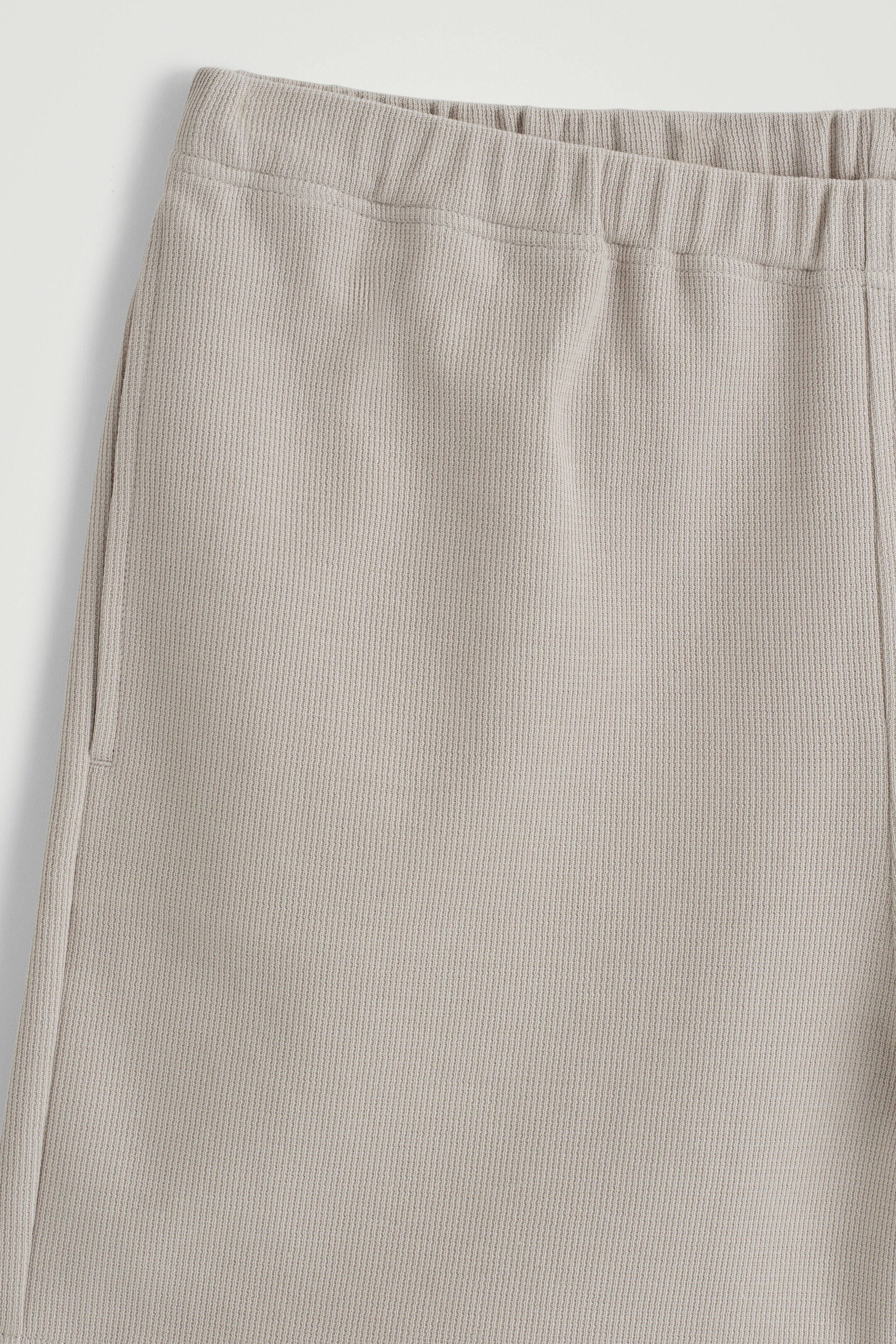 Visualizza immagine più grande: SHORTS IN JERSEY DI COTONE TESTURIZZATO - TALPA CHIARO - UOMO | H&M IT 6