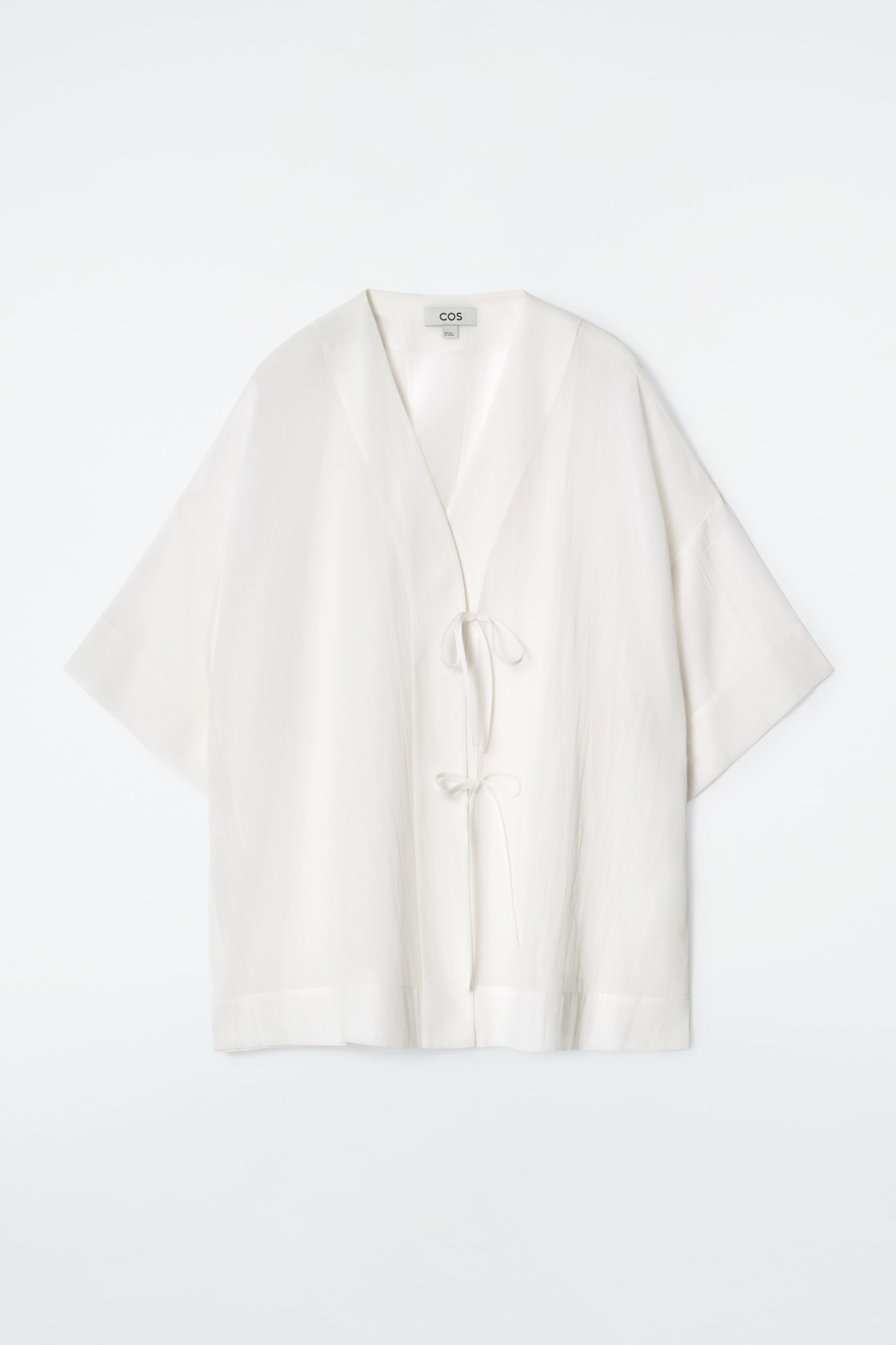 Agrandir l'image: CHEMISE DE PLAGE À CRAVATE FROISSÉE - BLANC - FEMME | H&M CH 4