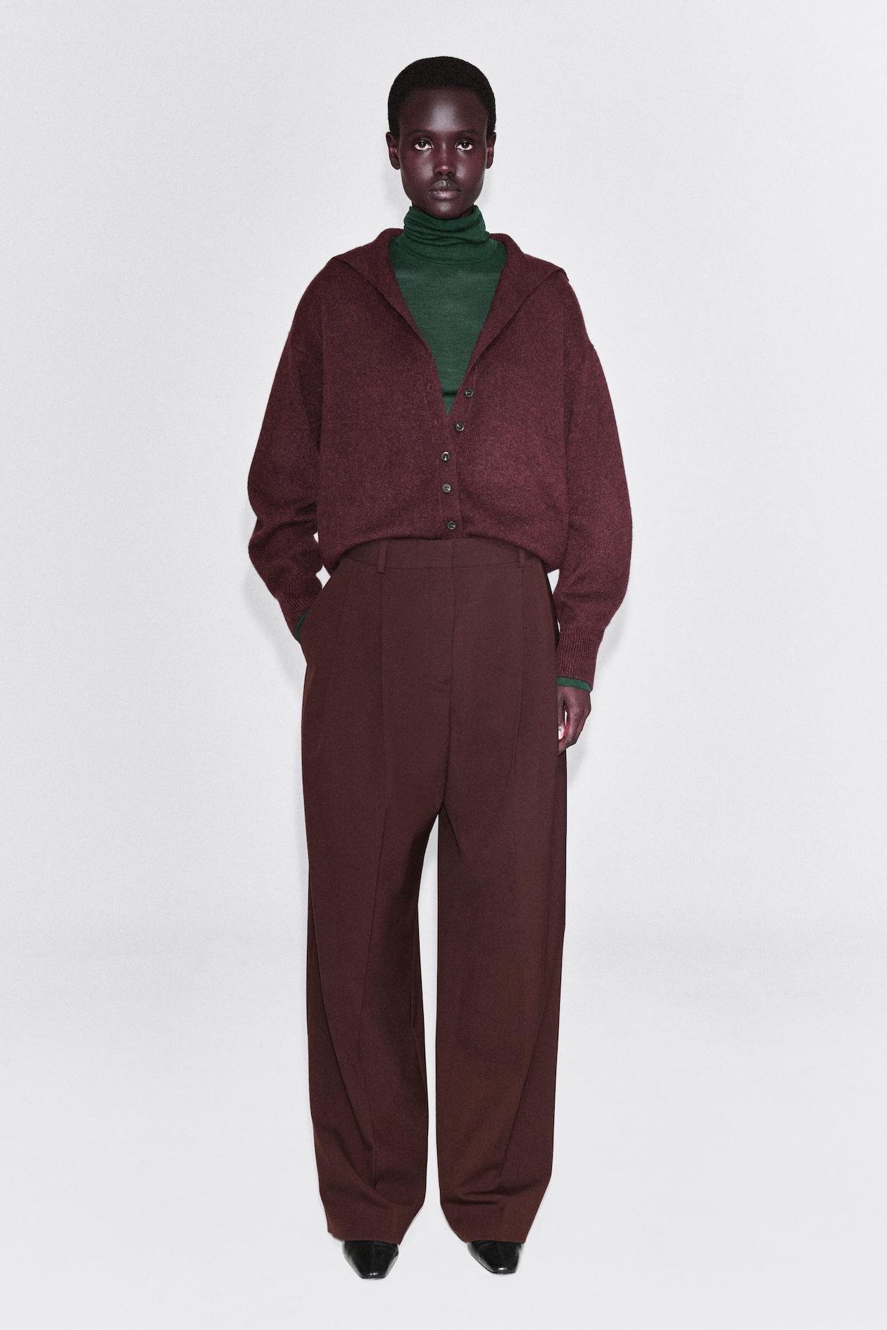 SCULPTED PURE CASHMERE MOCK-NECK CARDIGAN — BURGUNDY MÉLANGE