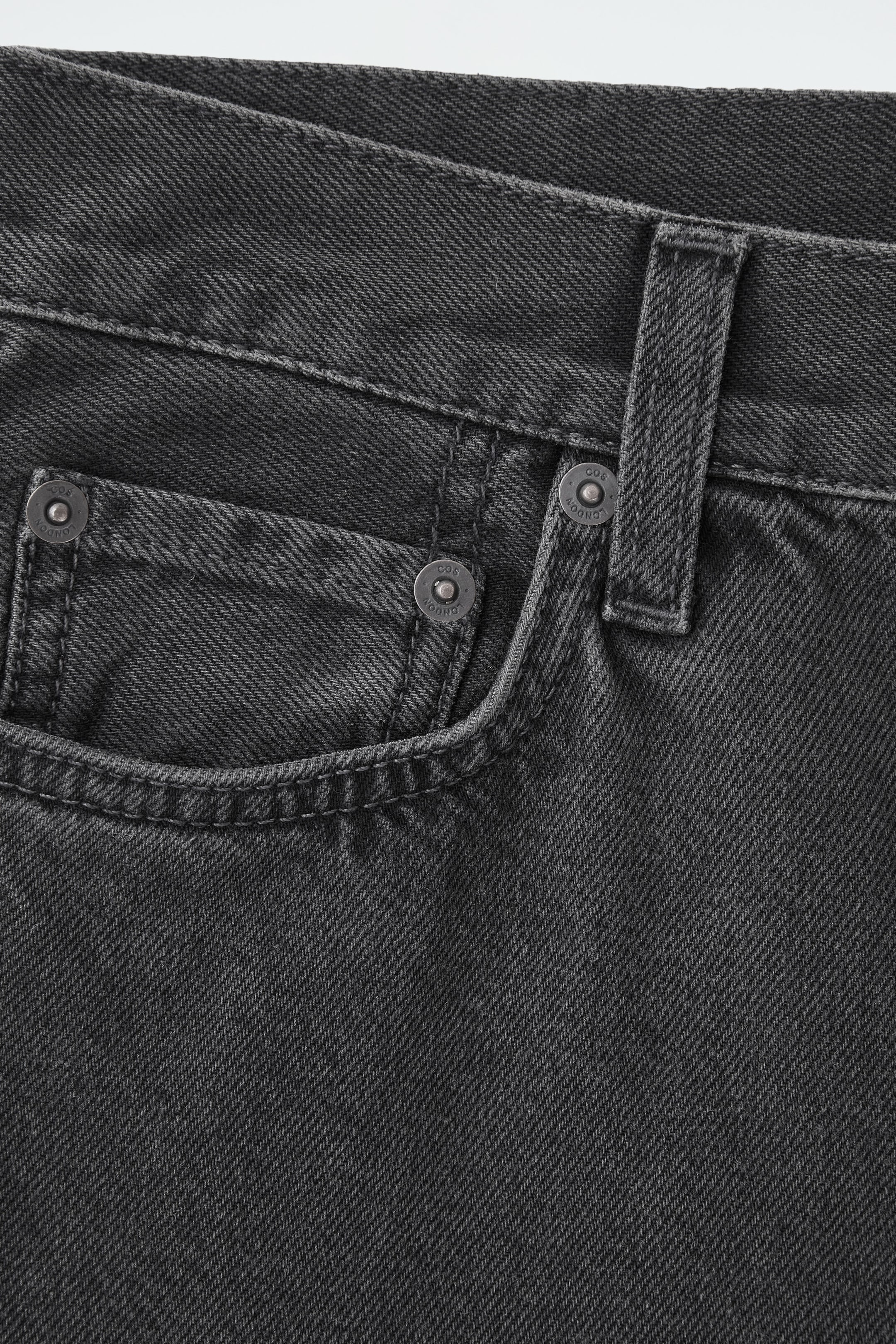 StillMedia/DescriptiveDetail