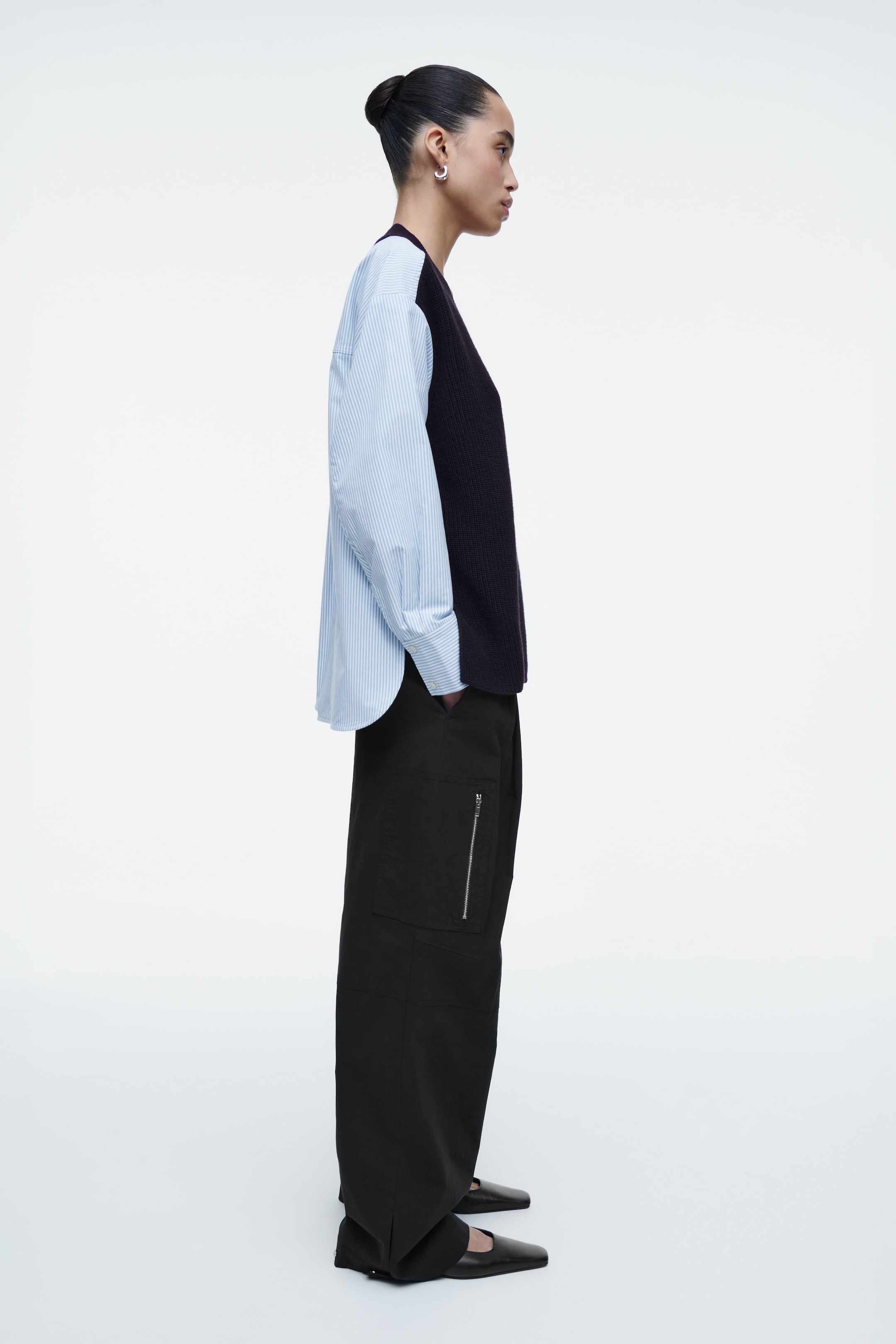 Grösseres Bild ansehen: DEKONSTRUIERTER WOLLPULLOVER MIT POPELINE - NAVYBLAU/GESTREIFT - DAMEN | H&M CH 2