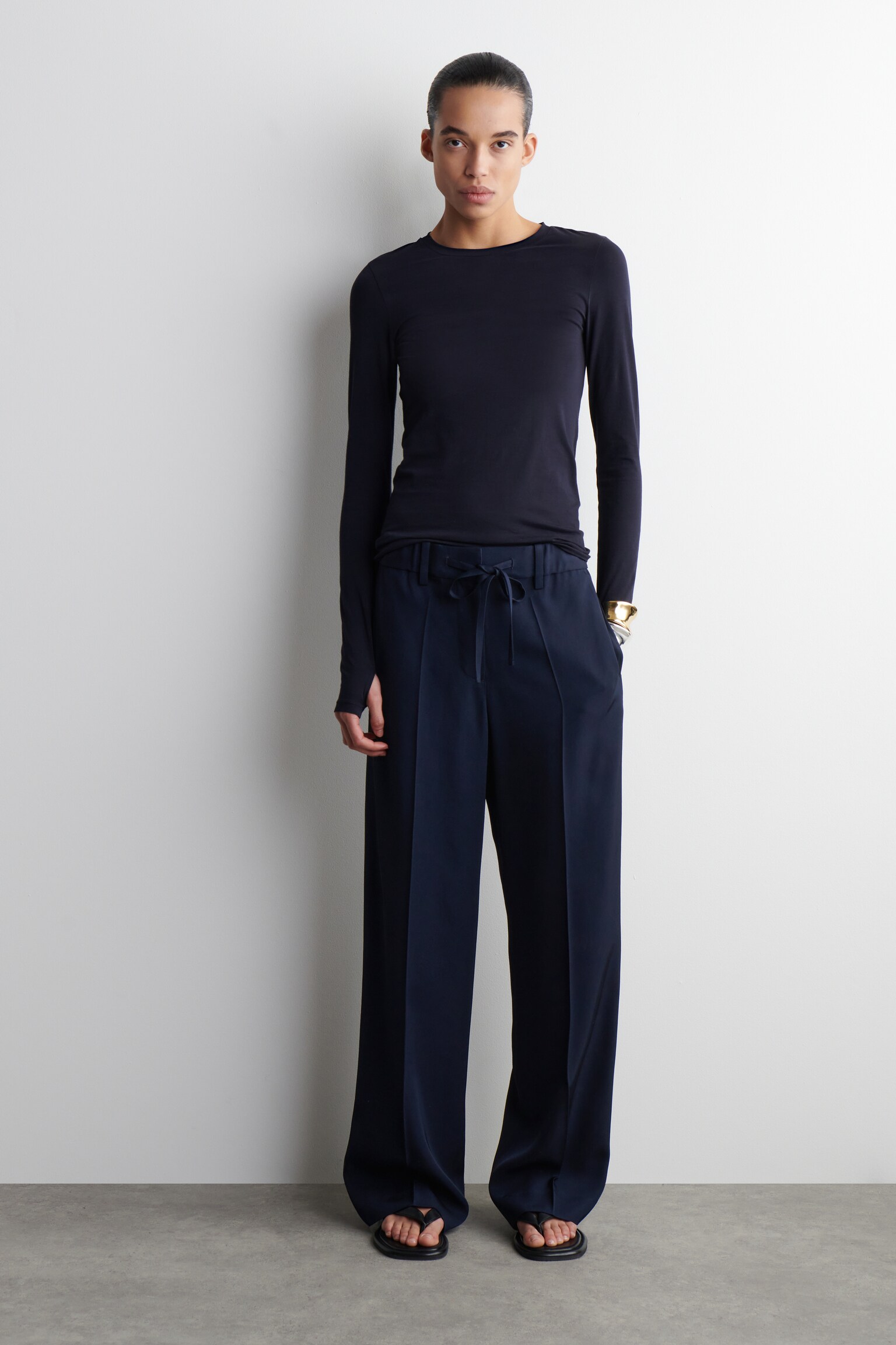 SLIM LIGHTWEIGHT LONG-SLEEVED TOP - NAVY/WHITE/BROWN / STRIPED/DARK RED/DARK GREEN/RED / WHITE/BLACK/GREY MÉLANGE/OLIVE GREEN/OLIVE GREEN/BLACK / WHITE/GREY MÉLANGE/CHARCOAL MÉLANGE/MUSTARD - 3