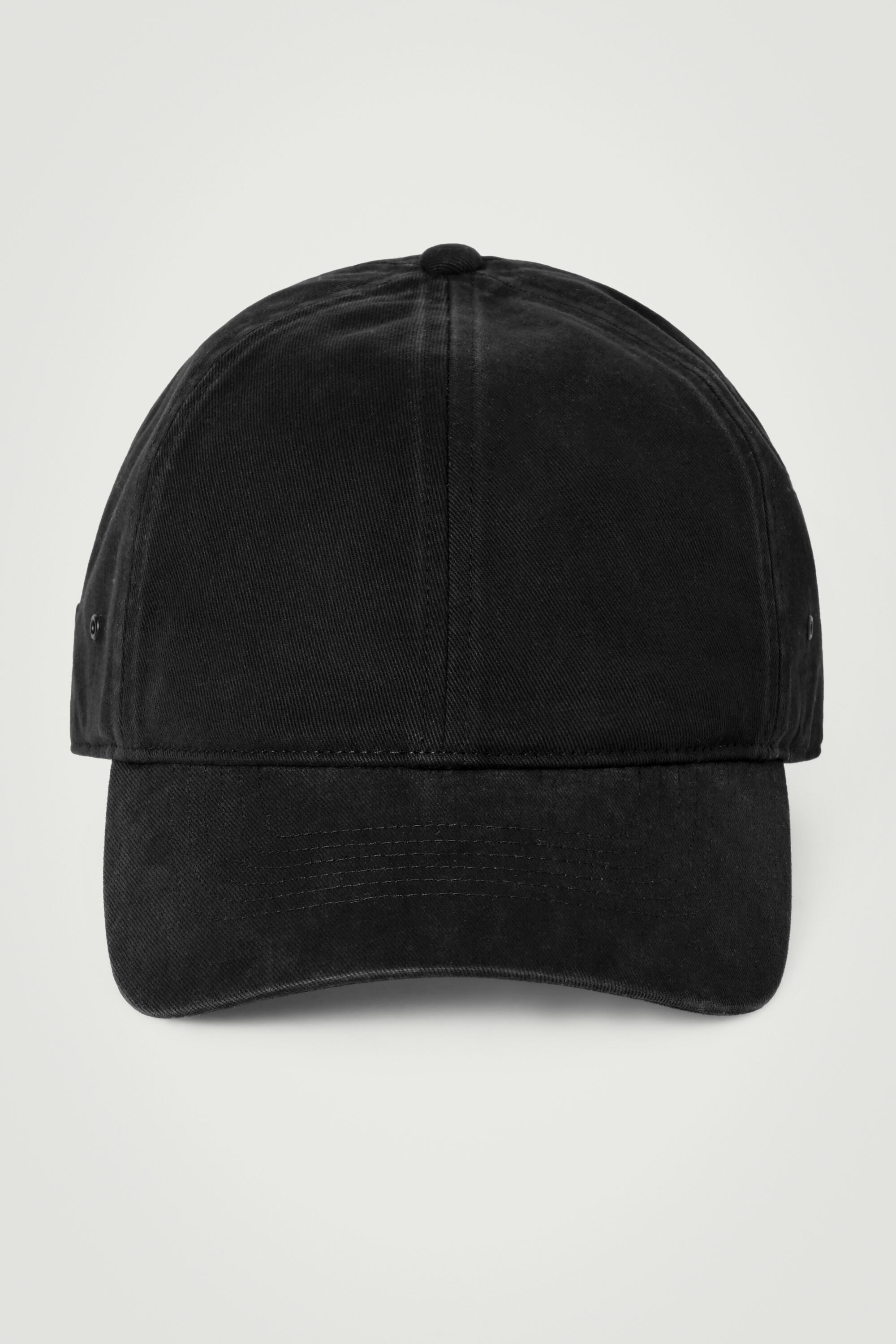 COTTON-TWILL BASEBALL CAP - BLACK | COS