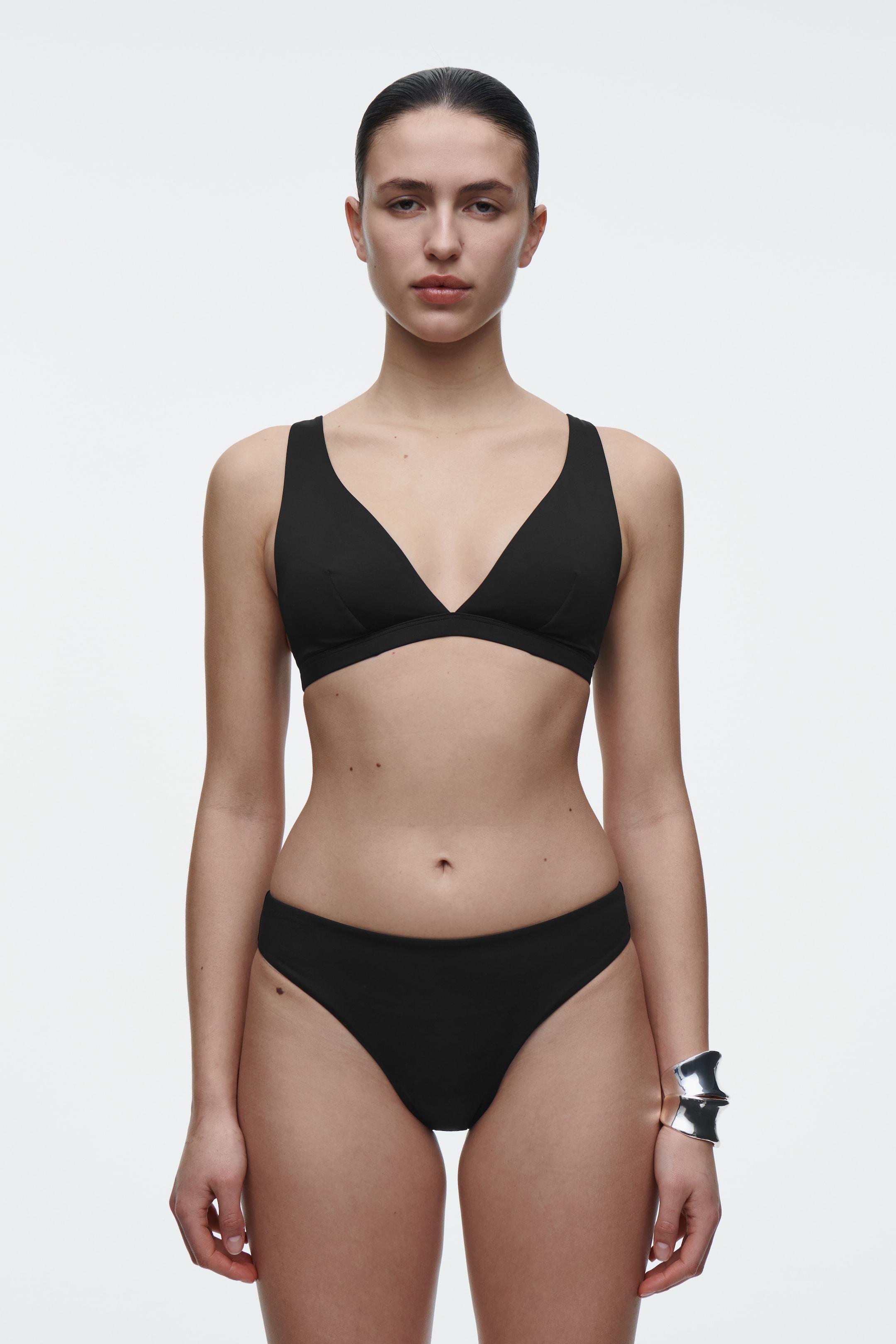 Agrandir l'image: HAUT DE BIKINI HIGH-APEX - NOIR - FEMME | H&M CH 1