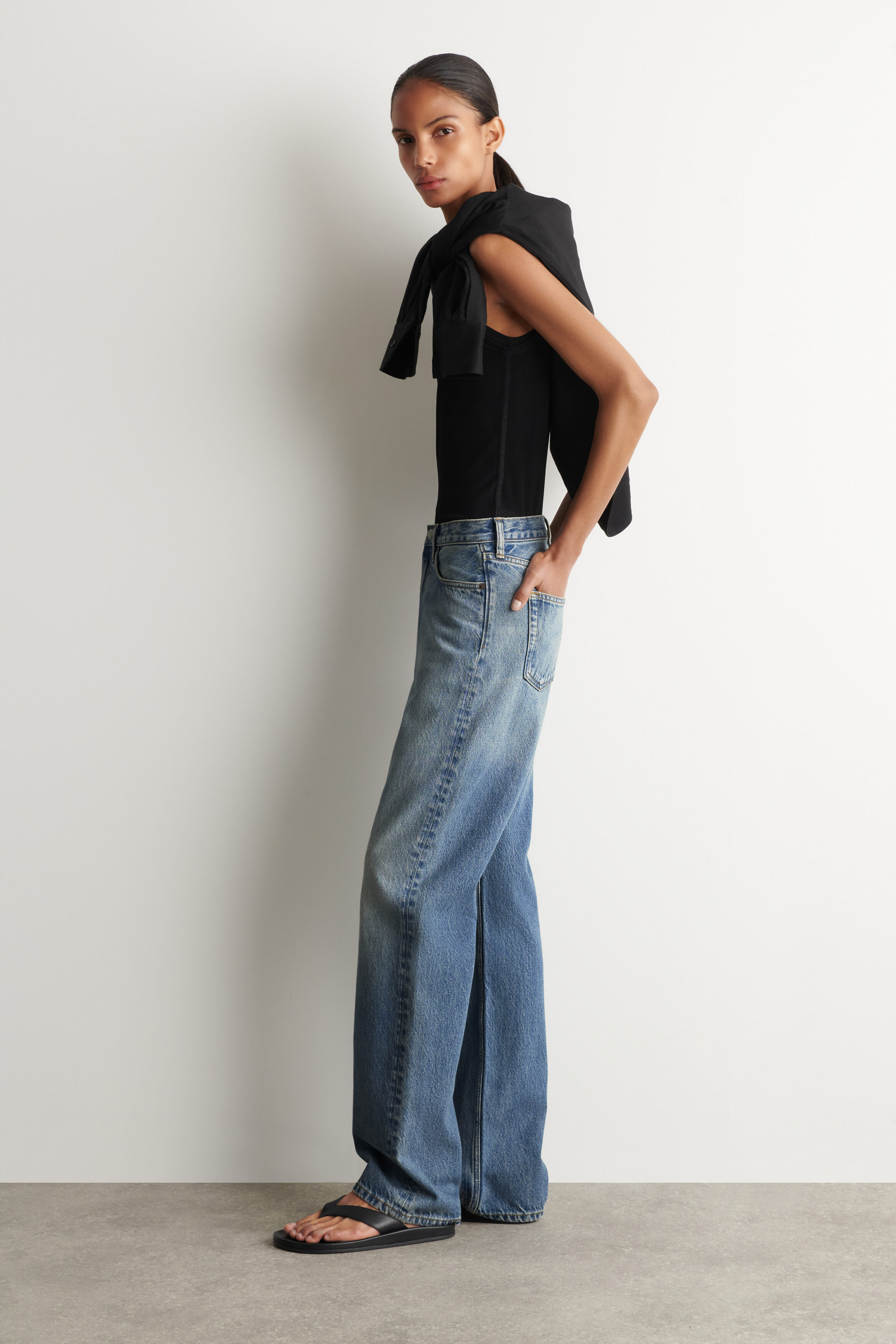 CHORD STRAIGHT-LEG JEANS - FADED BLUE | COS US