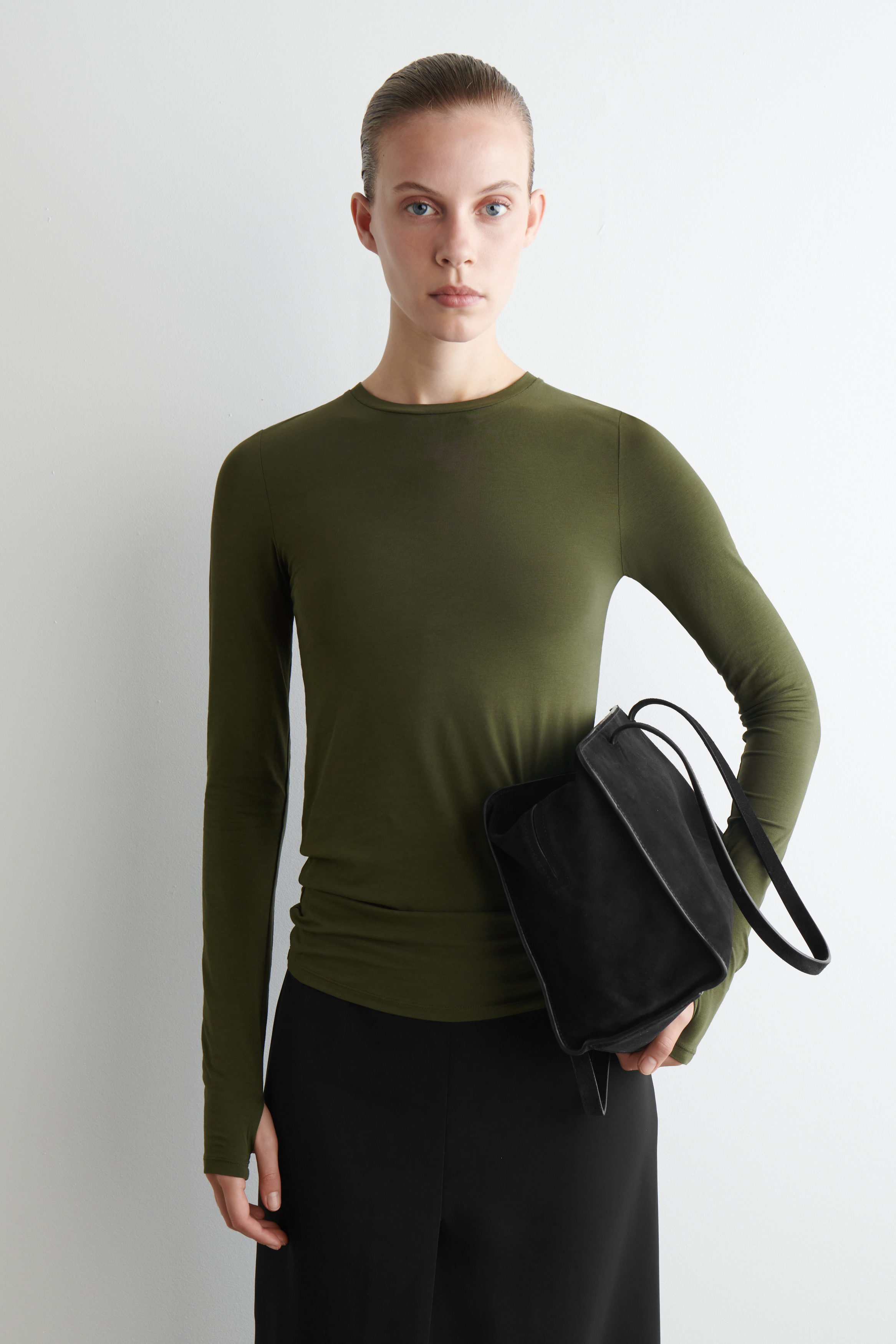 SLIM LIGHTWEIGHT LONG-SLEEVED TOP - DARK GREEN | COS US