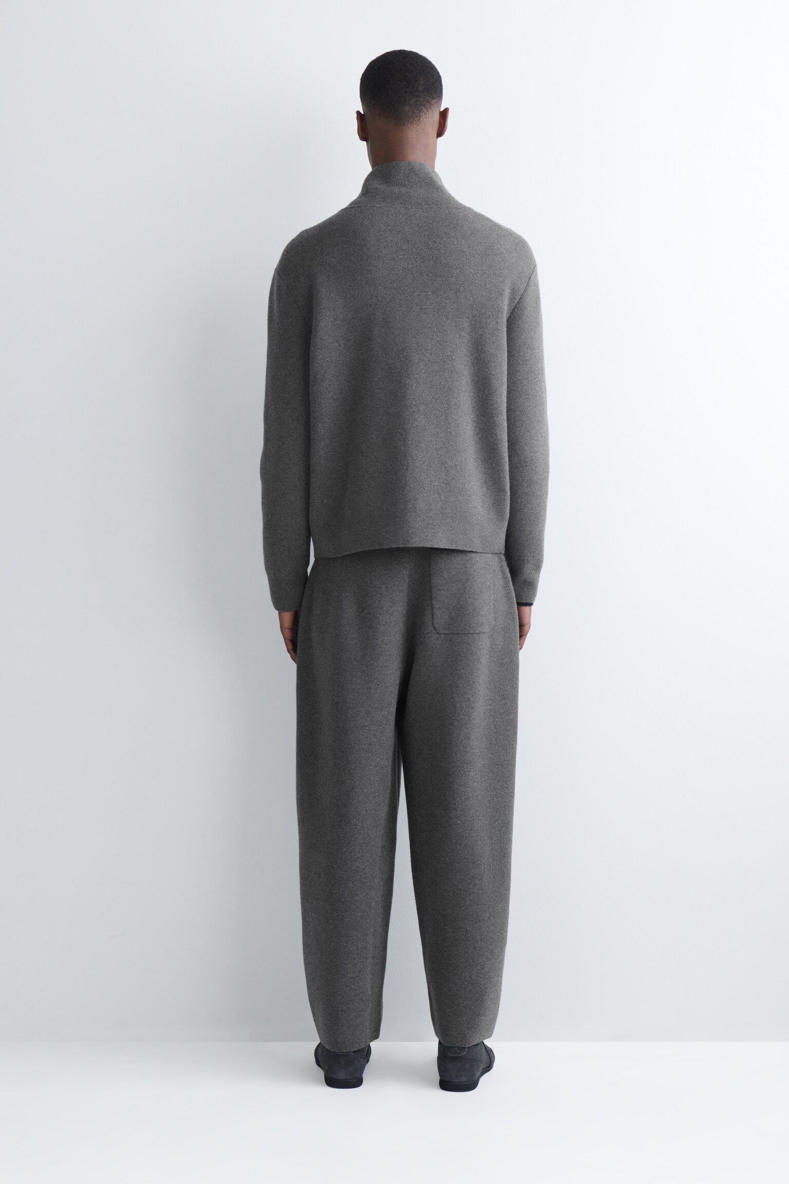 MERINO WOOL BARREL-LEG JOGGERS - GREY - 4