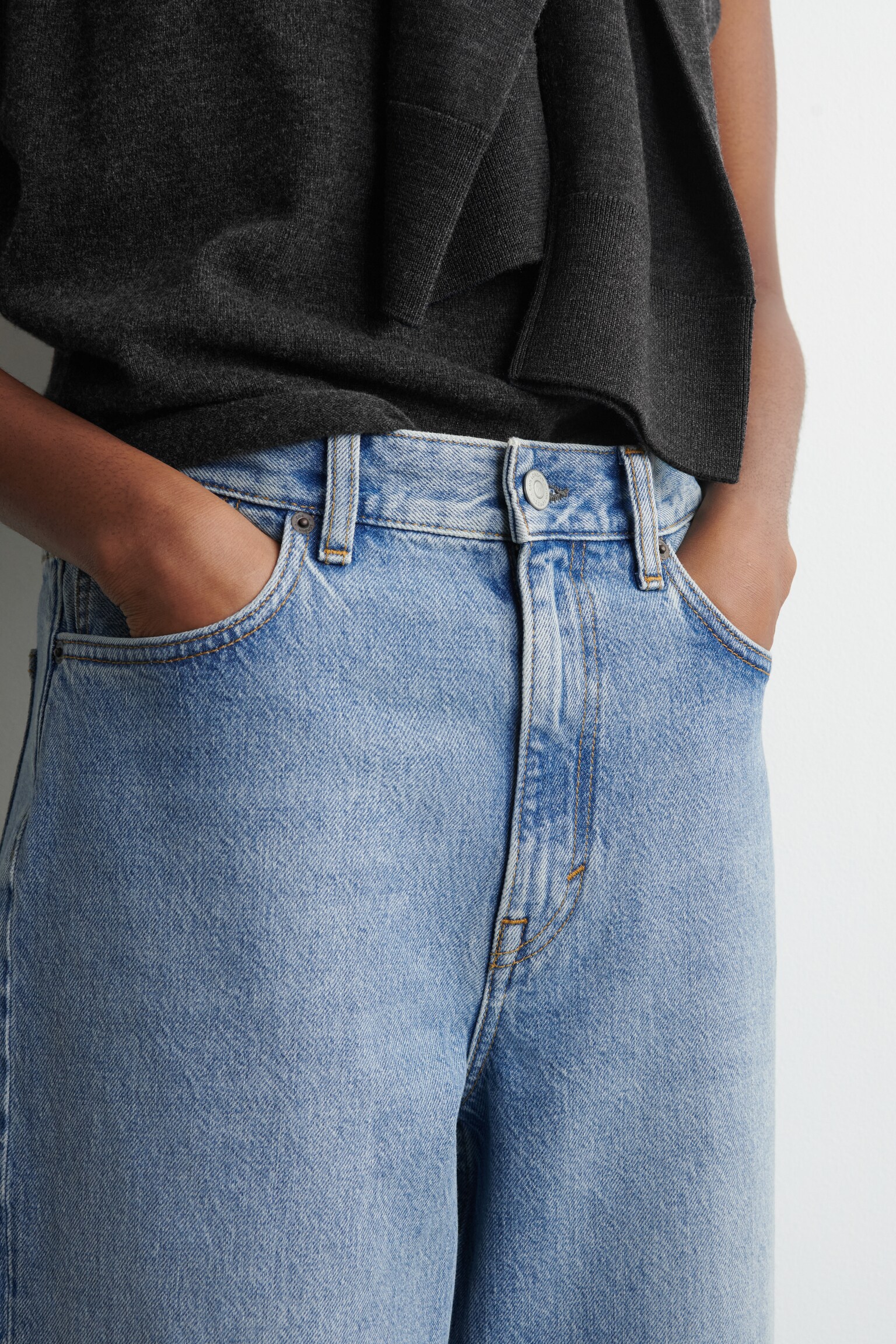 ARCH SCHMAL ZULAUFENDE JEANS - HELLBLAU/SCHWARZ/INDIGOBLAU - 5