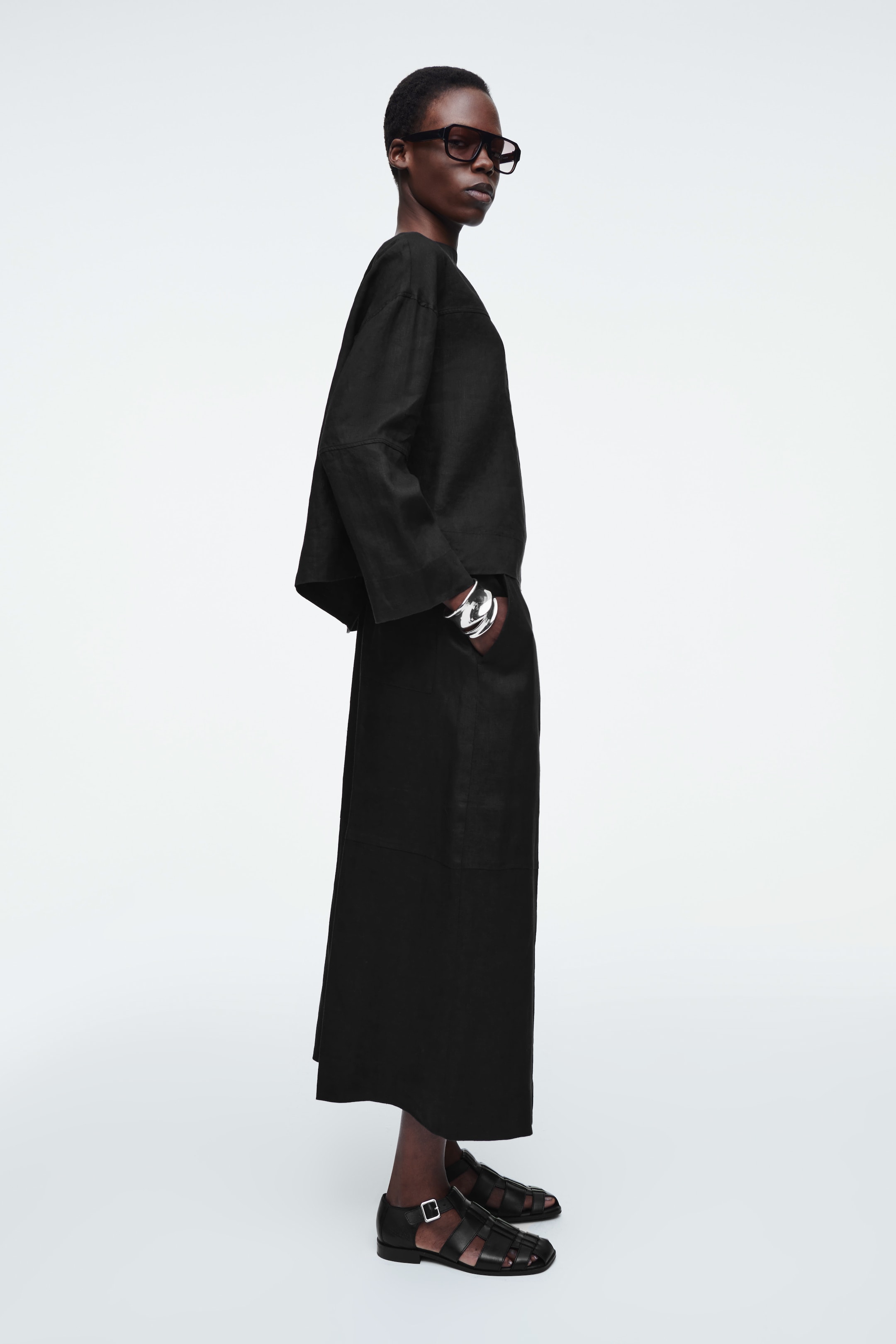 Agrandir l'image: BLOUSE AVEC DÉTAIL À NOUER EN LIN - NOIR - FEMME | H&M BE 3