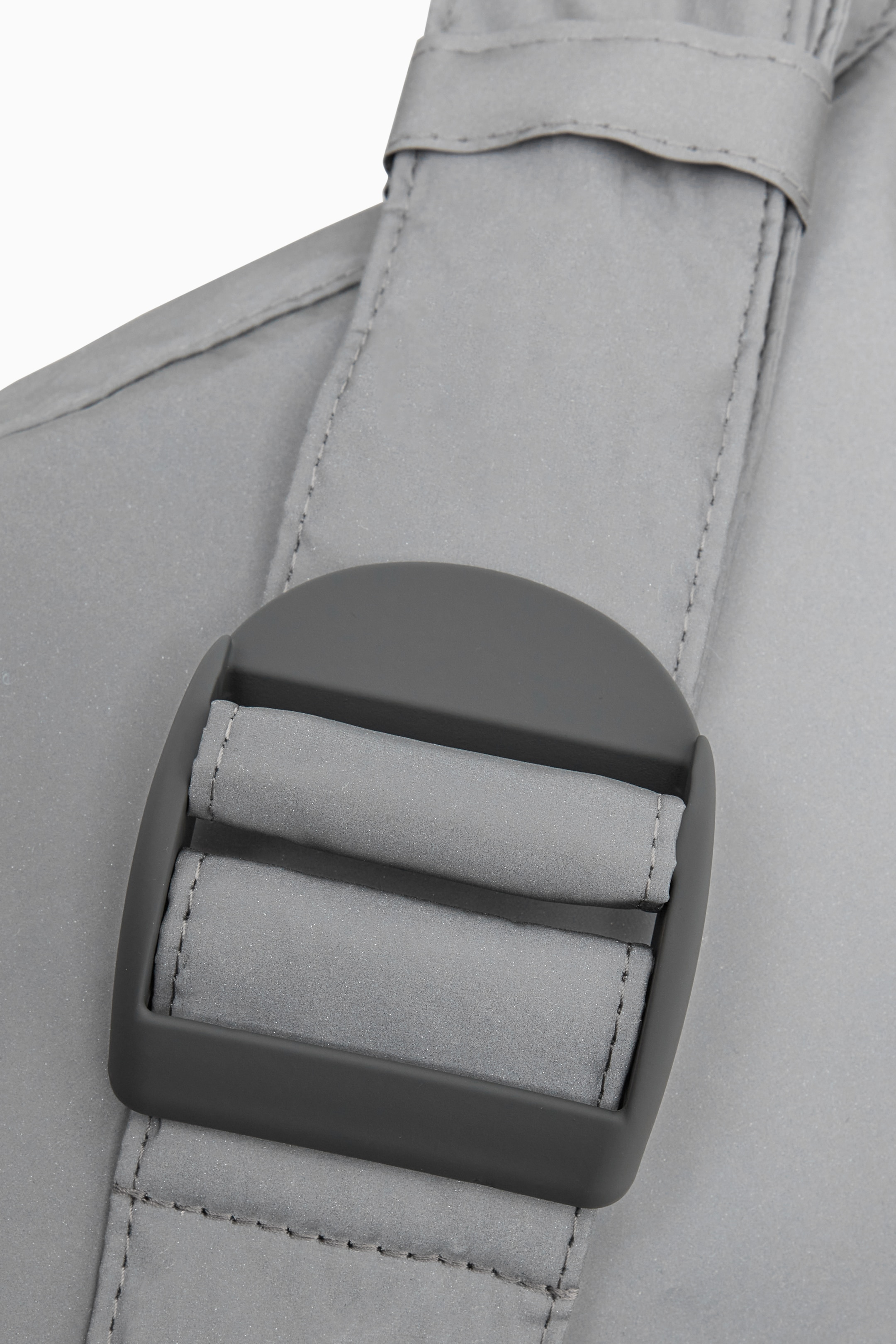 View larger image: REFLECTIVE CROSSBODY SADDLE BAG - Silver - Men | H&M GB 3