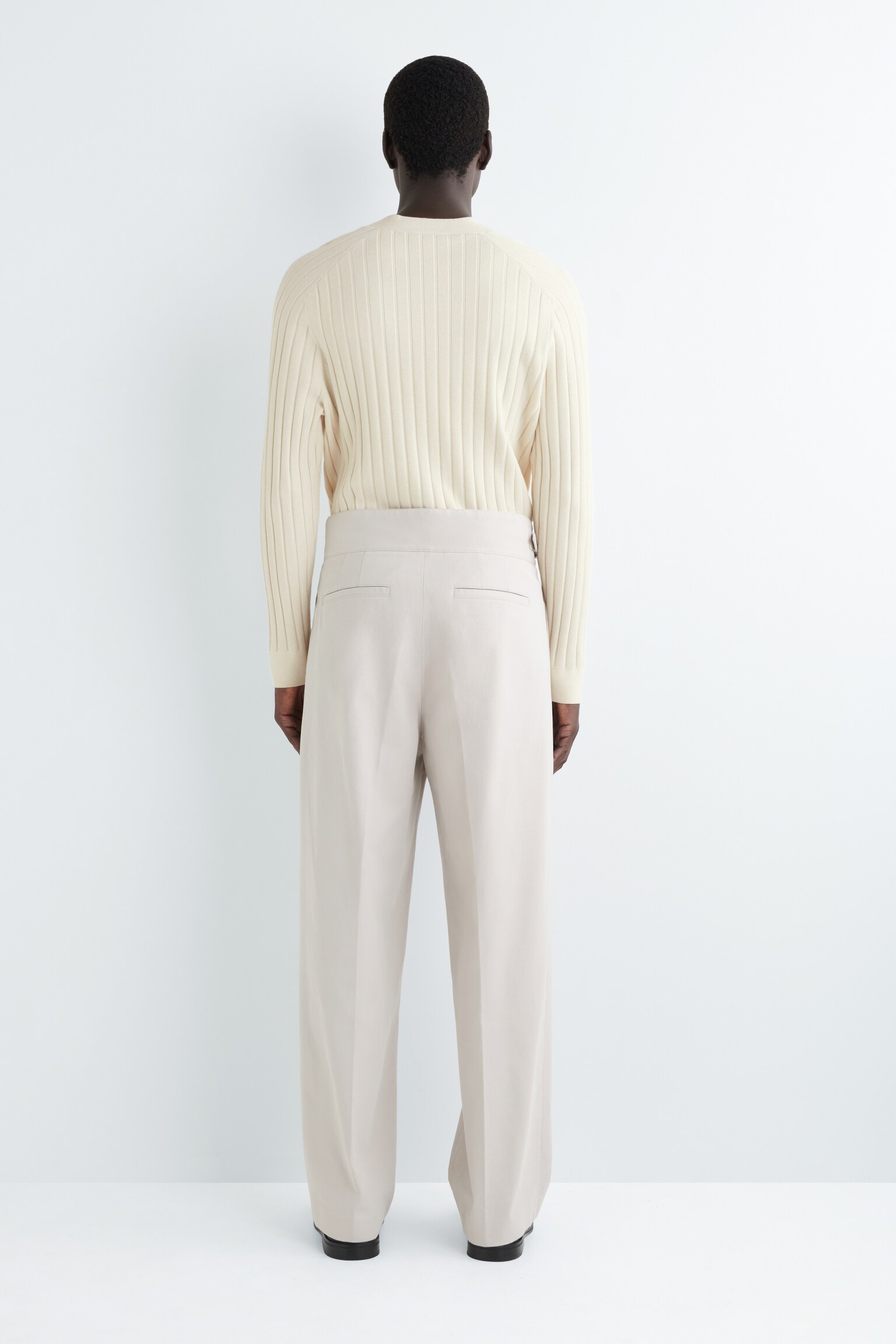 PANTALON LARGE À PLIS CEINTURÉ - BEIGE CLAIR/BLACK - 3