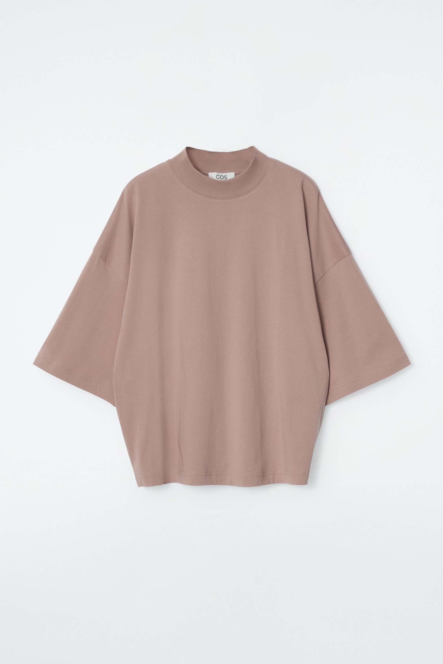 T-SHIRT REGULAR SILHOUETTE CARRÉE À COL MONTANT - BEIGE