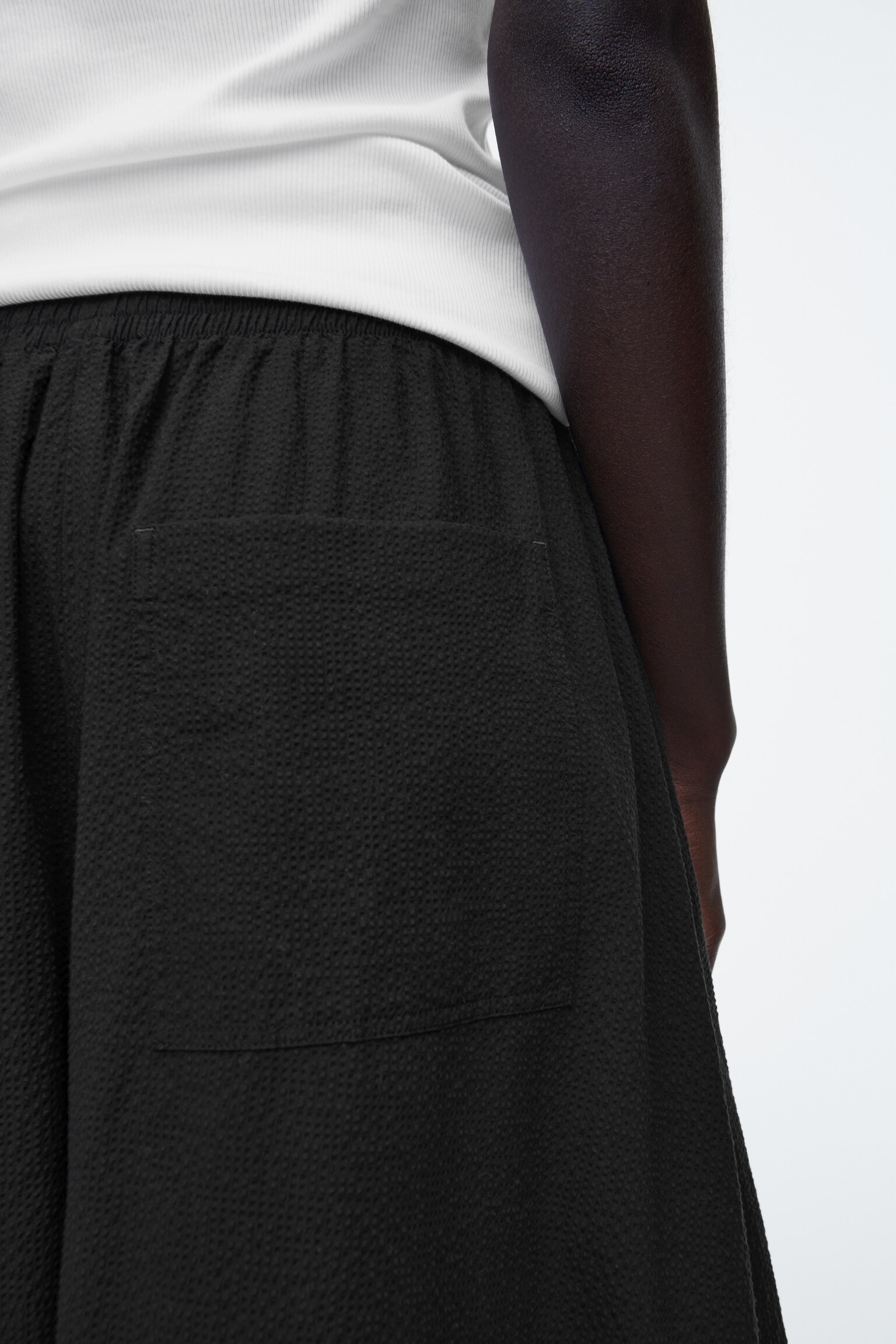 JUPE-CULOTTE EN CRÊPE - NOIR/IVOIRE / BRUN / RAYURES - 3