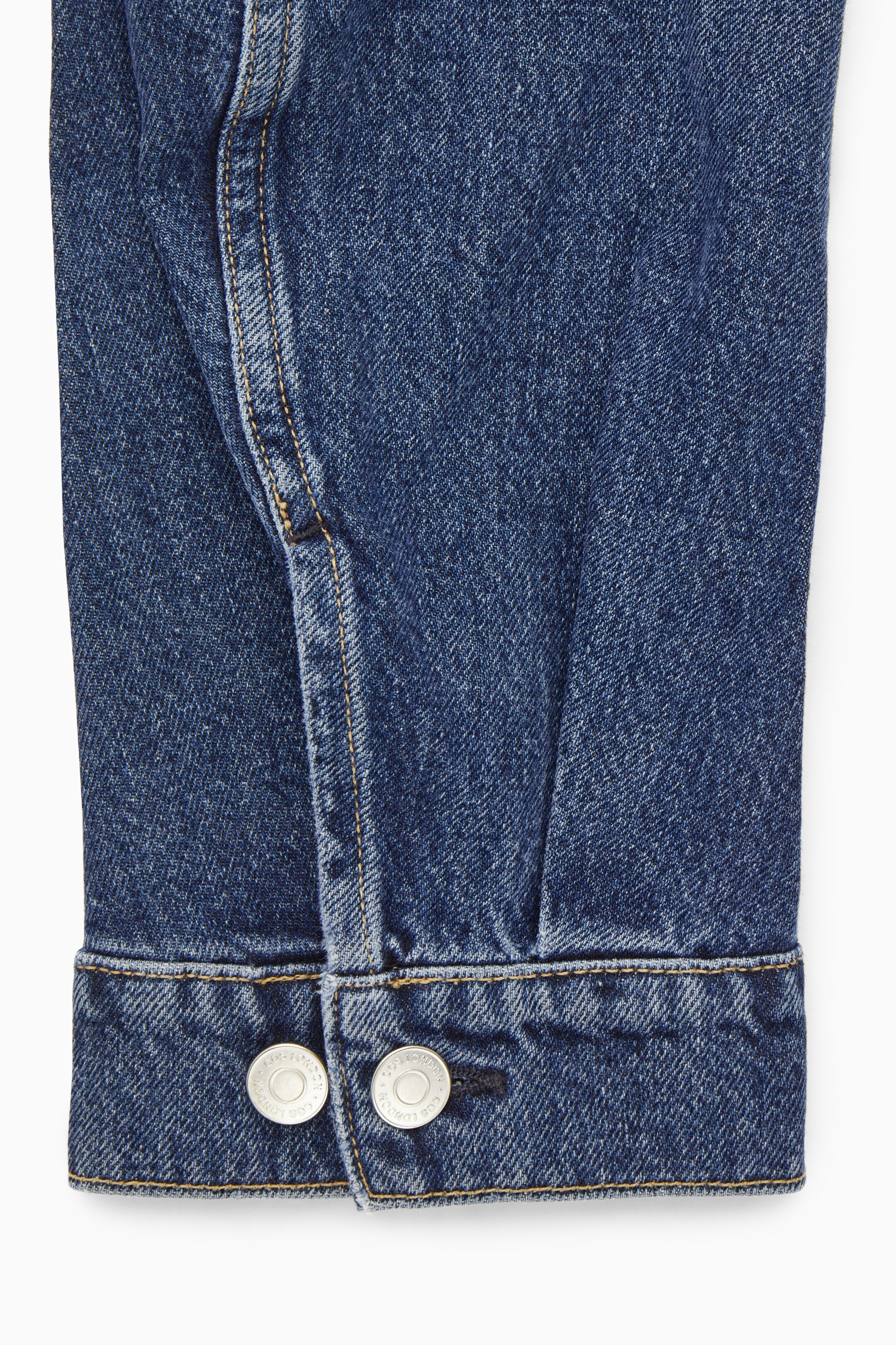 Grösseres Bild ansehen: VERKÜRZTE JEANSJACKE - Blau - DAMEN | H&M CH 5