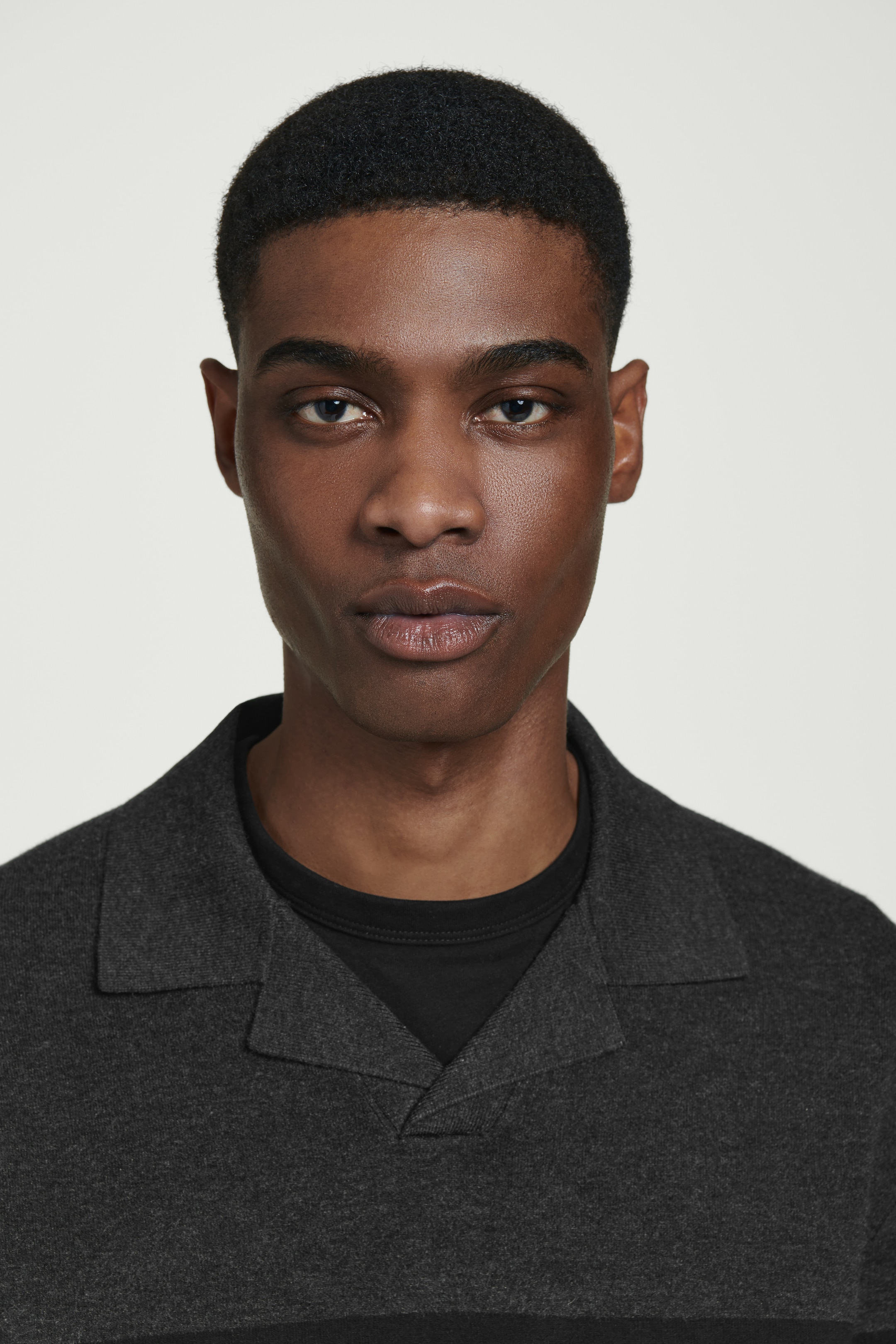 Visualizza immagine più grande: POLO A RIGHE IN MAGLIA DOPPIATA - ANTRACITE / RIGHE - UOMO | H&M IT 4