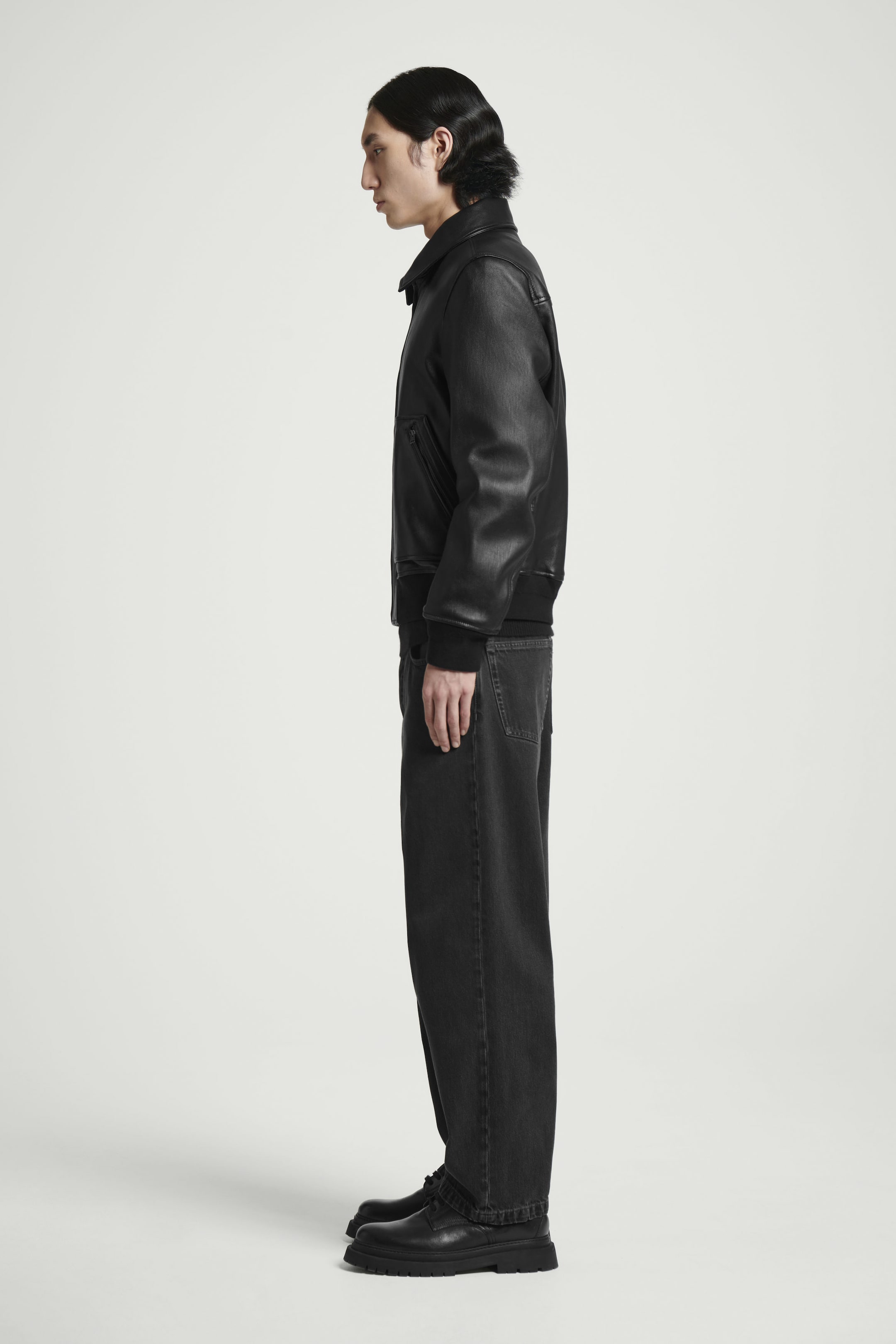 LEATHER BOMBER JACKET