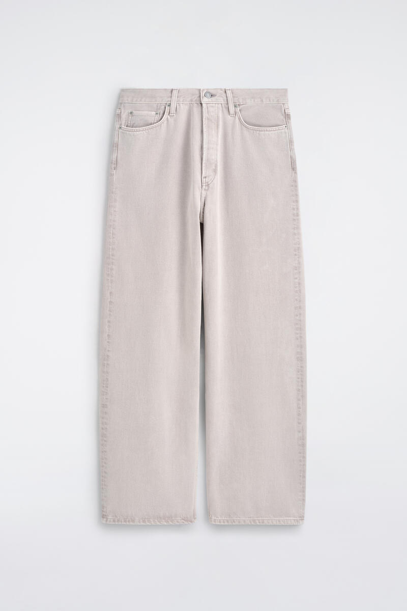 Fold Relaxed-Fit Wide-Leg Jeans