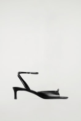 BUCKLED LEATHER KITTEN HEELS — BLACK 4