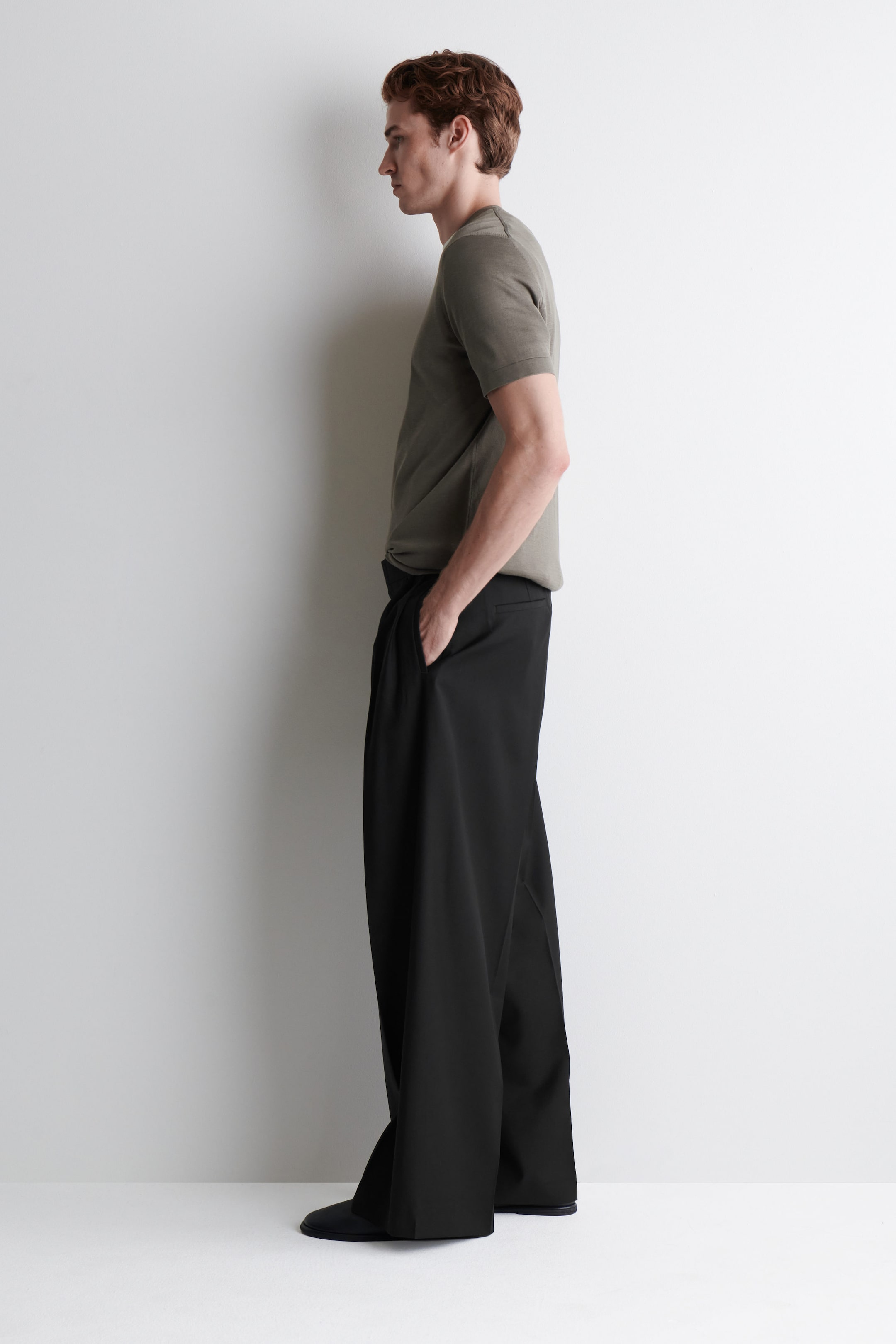 WIDE-LEG PLEATED WOOL TROUSERS - RELAXED
