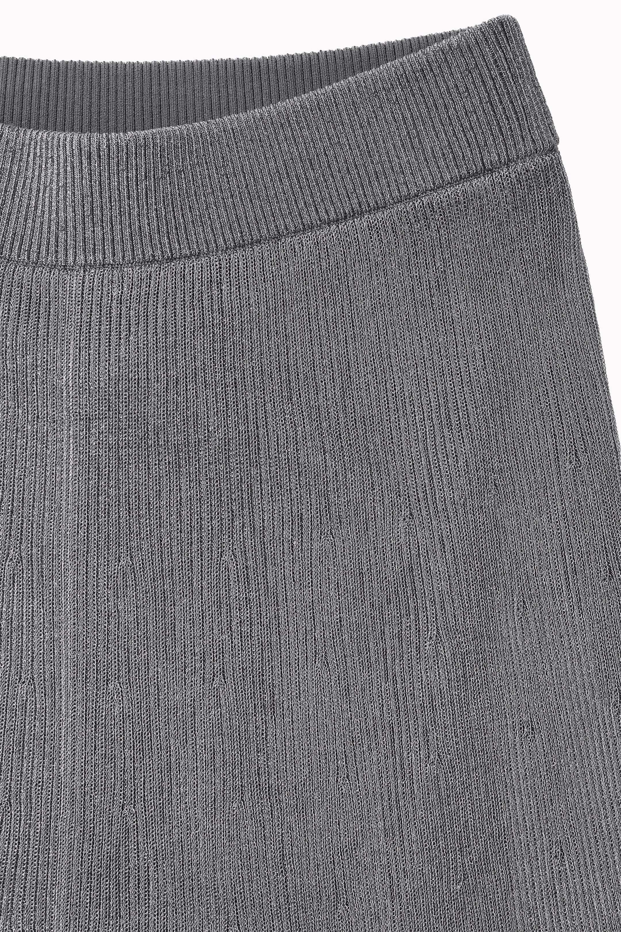 SPARKLY RIBBED-KNIT MAXI SKIRT