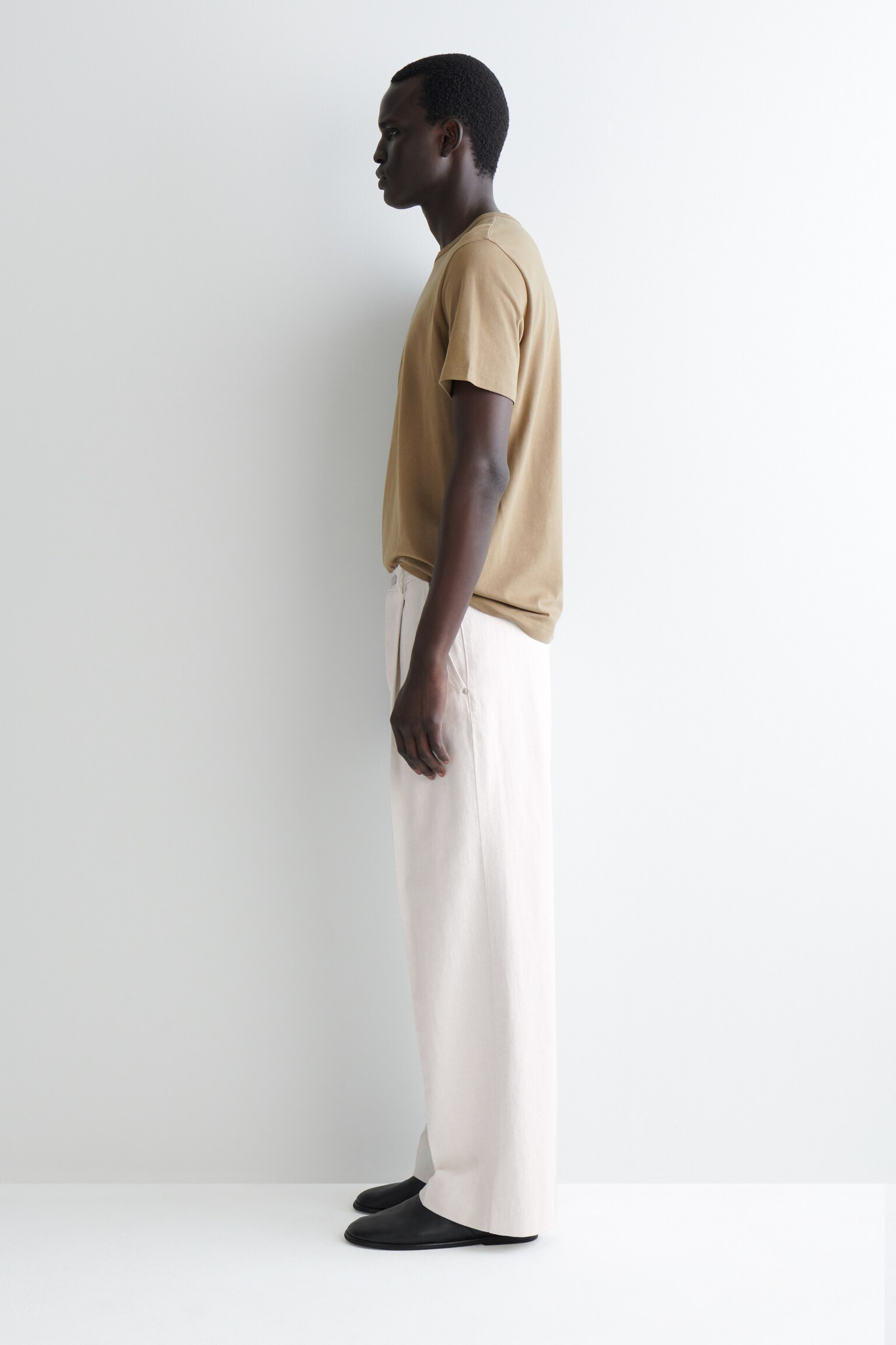 T-SHIRT EN COTON BROSSÉ - BEIGE/BLANC/NOIR/BLEU MARINE/TAUPE/TAUPE FONCÉ/BORDEAUX/ABRICOT - 3