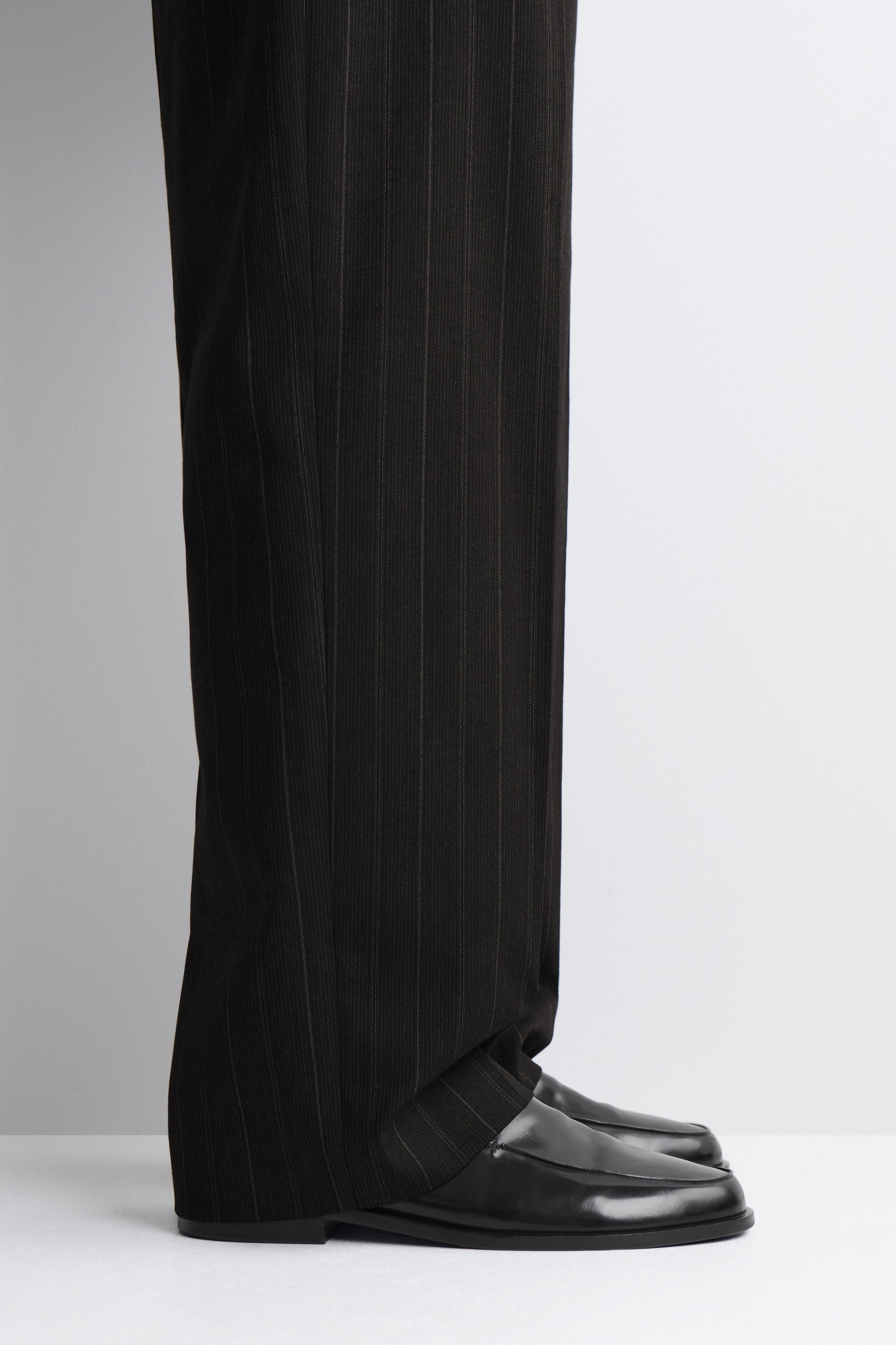 LEATHER MULE LOAFERS