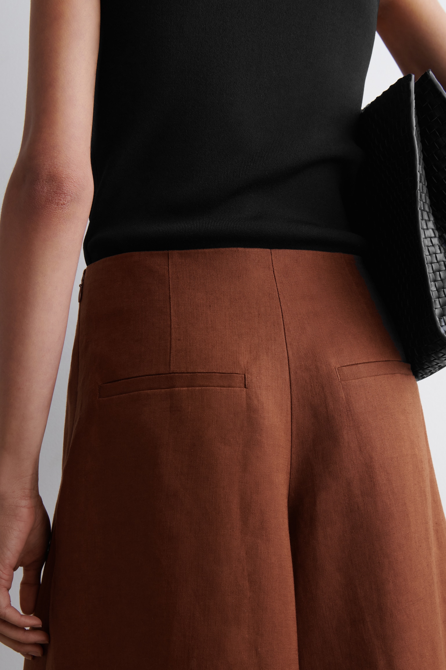 PANTALONI CROPPED A GAMBA LARGA IN LINO - ROSSO SCURO - 5