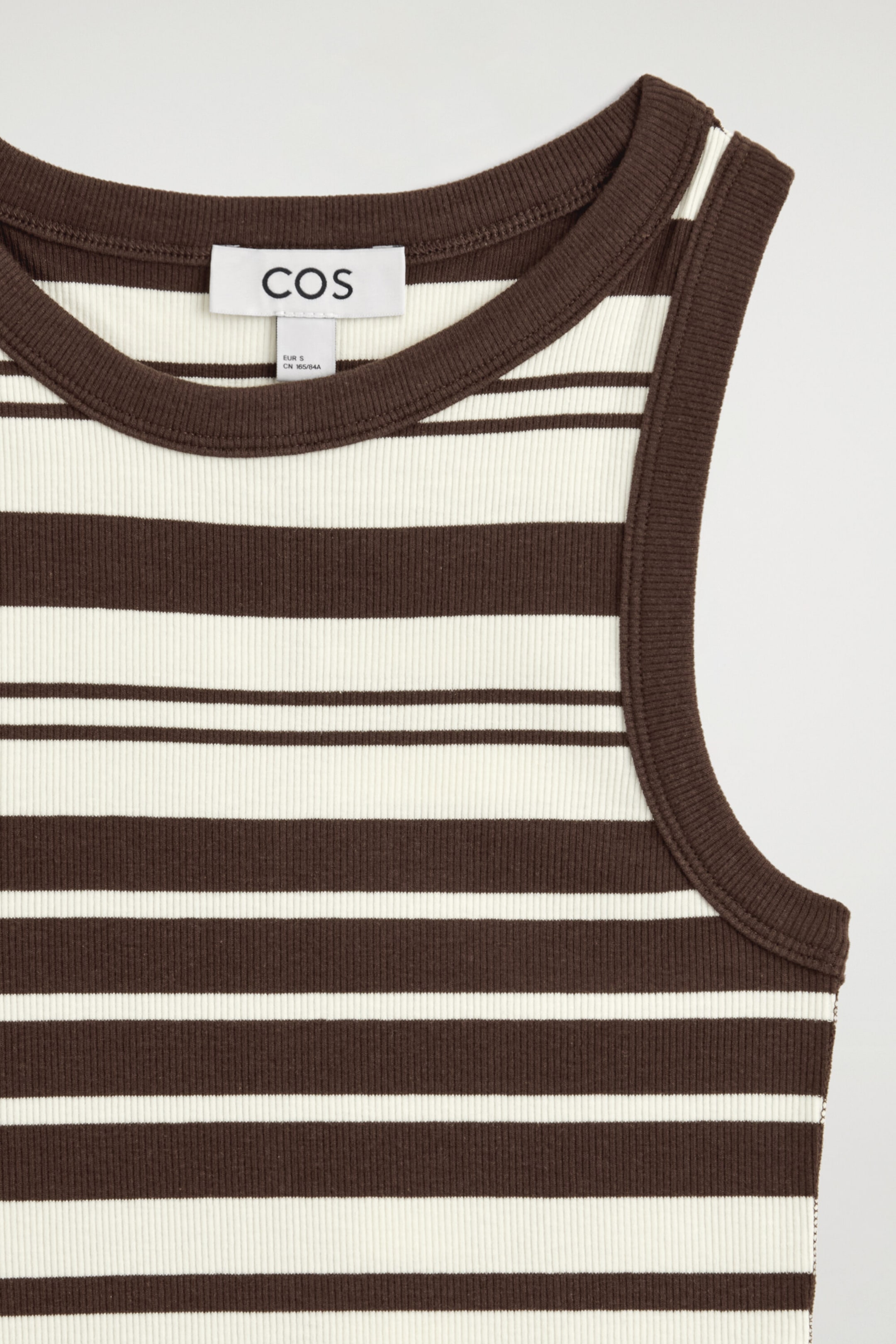 StillMedia/DescriptiveDetail