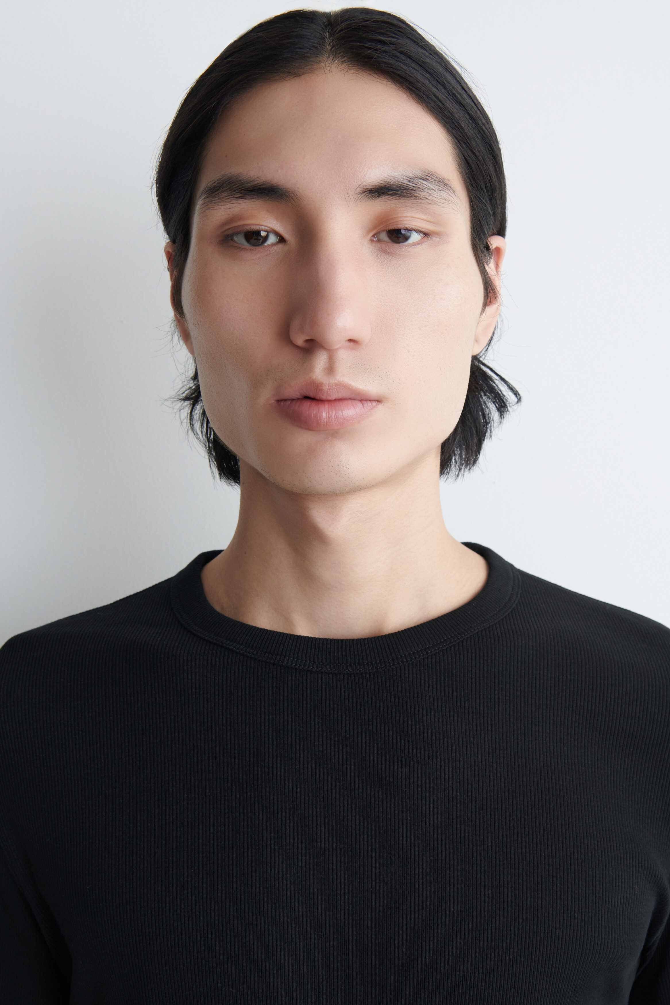 SLIM RIBBED COTTON LONG-SLEEVED T-SHIRT - BLACK | COS US