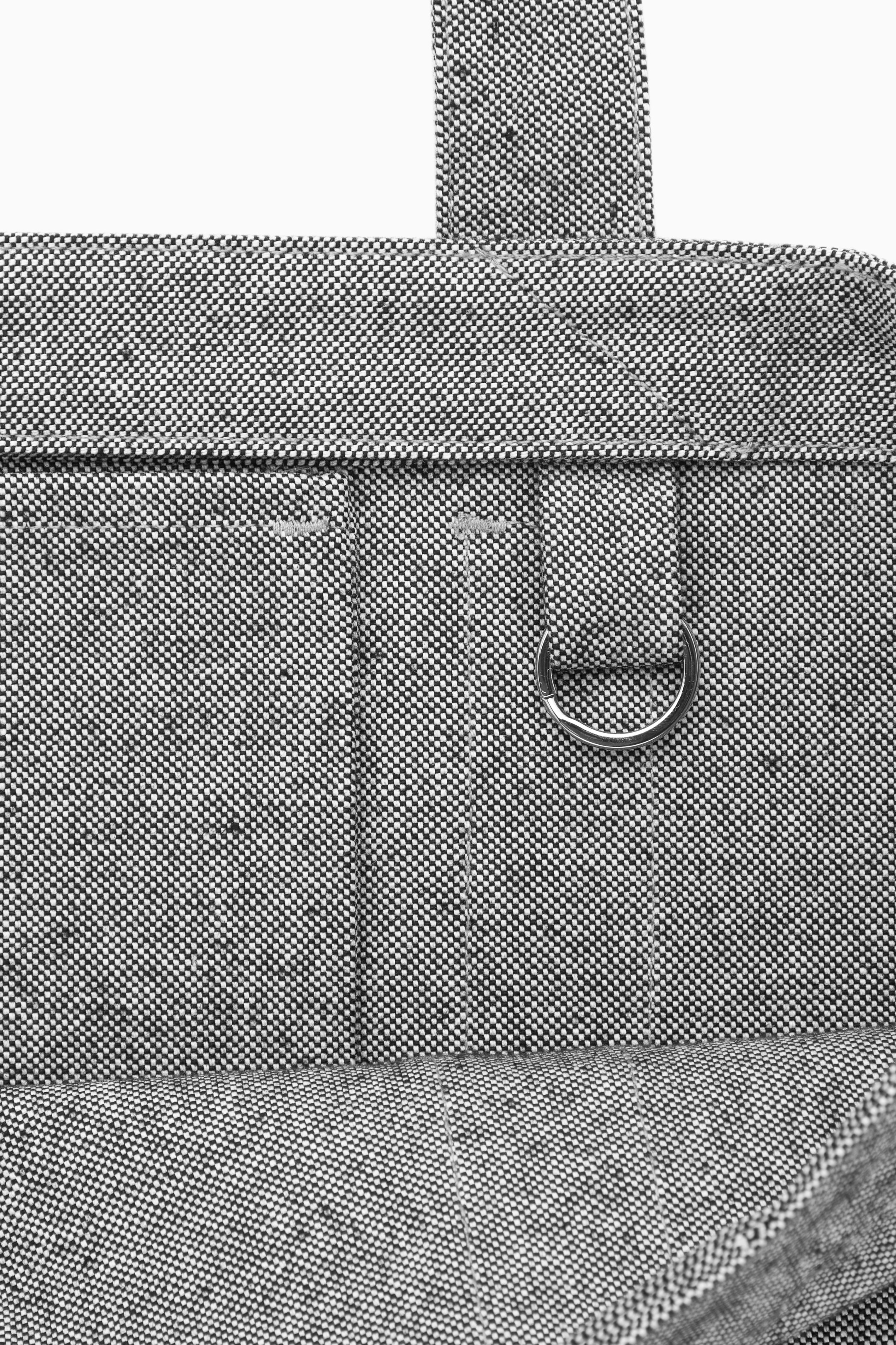 View larger image: COS UTILITY TOTE BAG - CANVAS - DARK GREY - Men | H&M GB 4