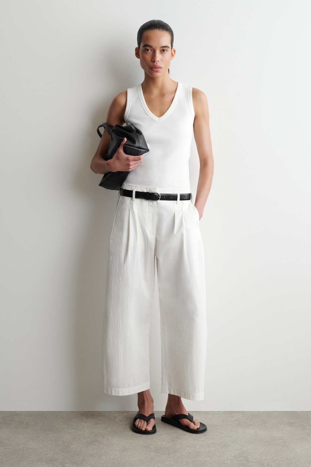 PLEATED COTTON BALLOON-LEG TROUSERS