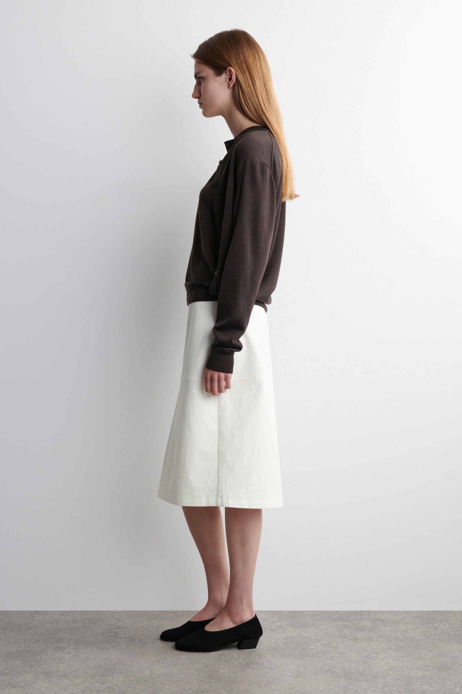 MEHRLAGIGE STRICKJACKE AUS MERINOWOLLE - DUNKELBRAUN - 4