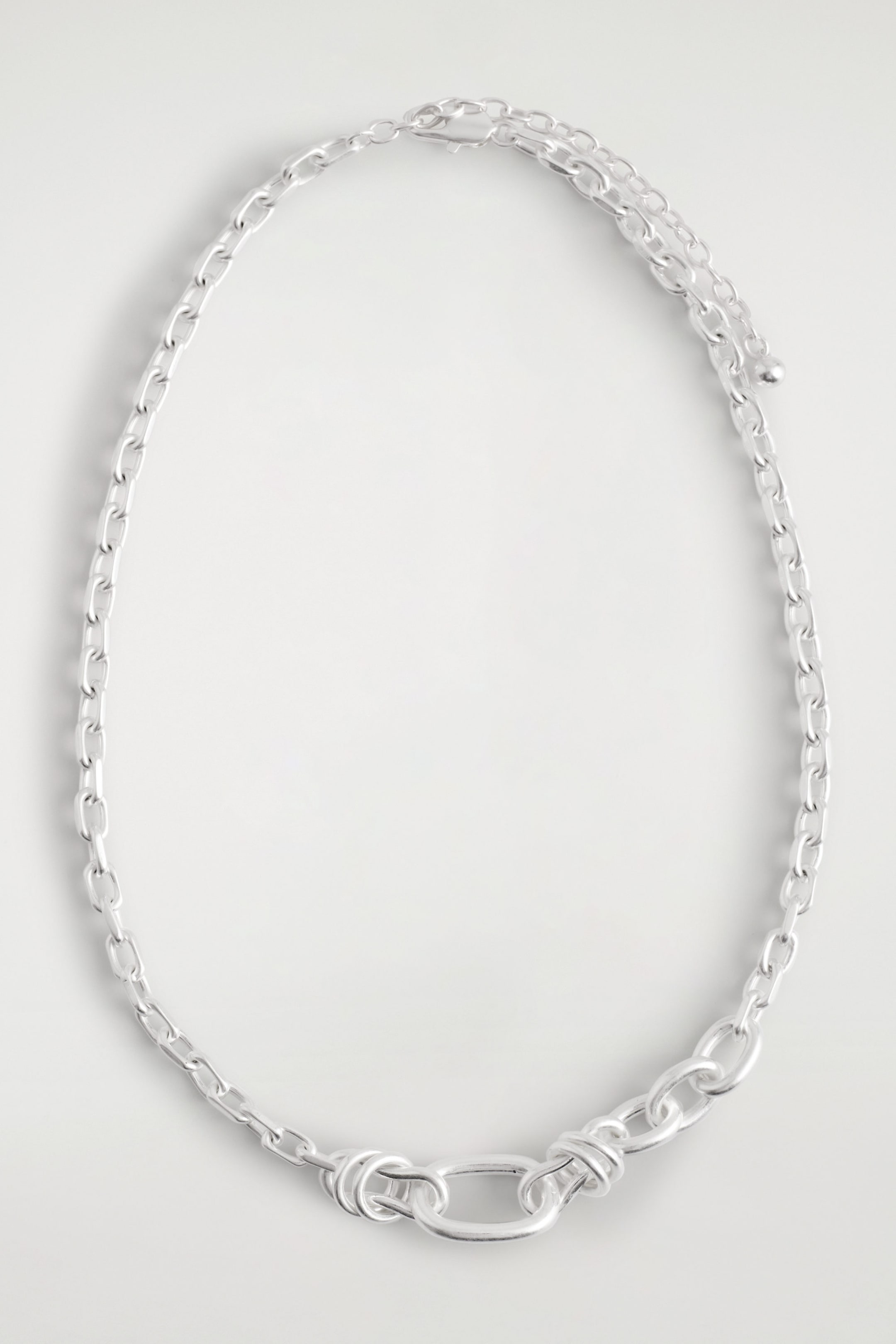 MISMATCHED CHAIN NECKLACE