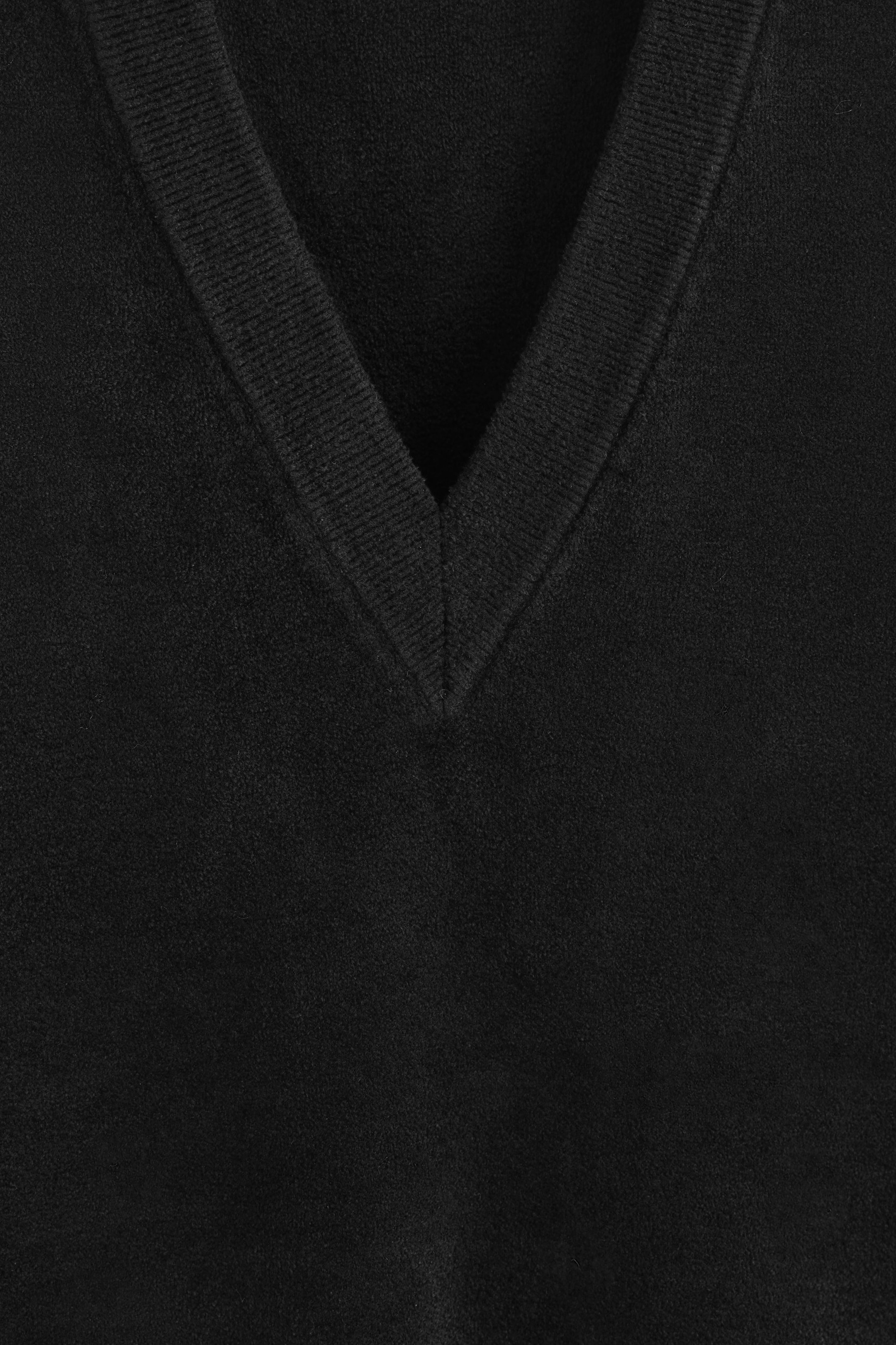 StillMedia/DescriptiveDetail