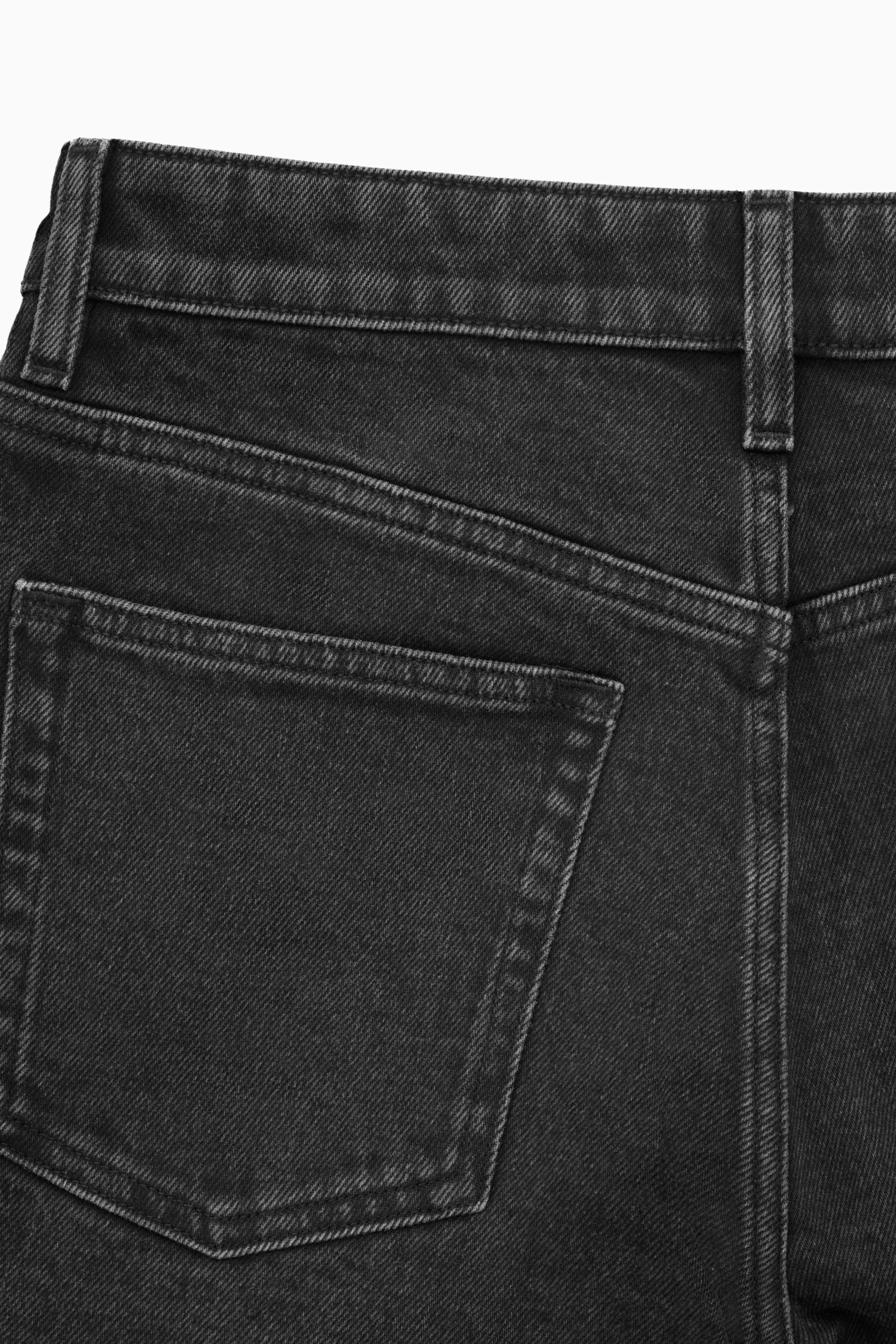 StillMedia/DescriptiveDetail