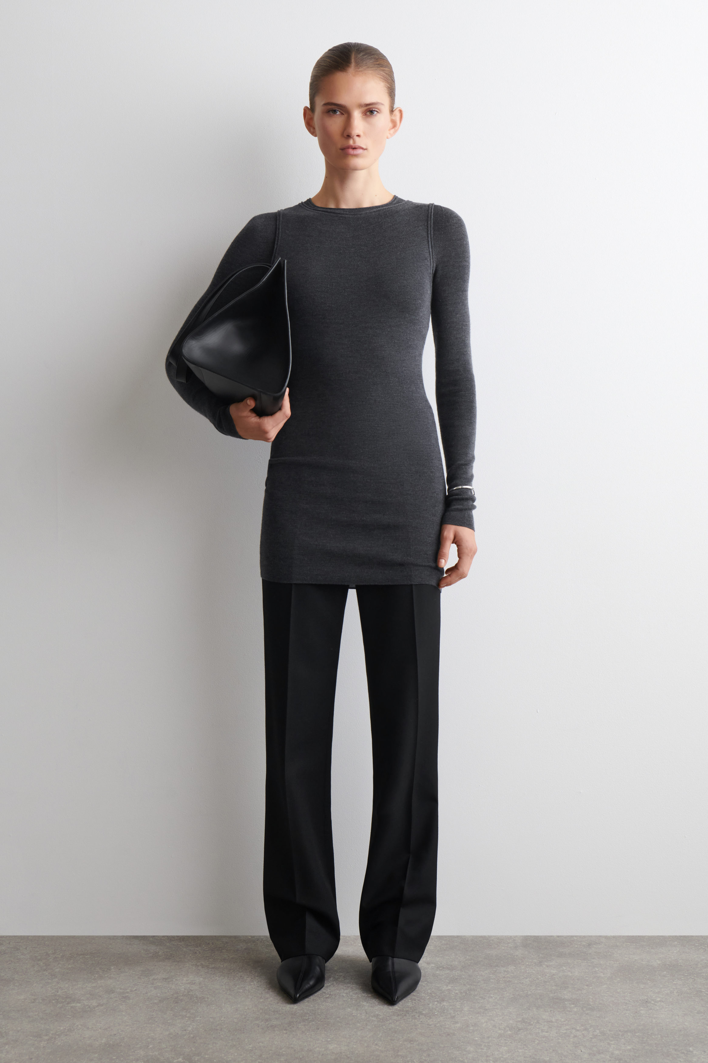 SEAMLESS MERINO WOOL MINI DRESS - thumbnail 3