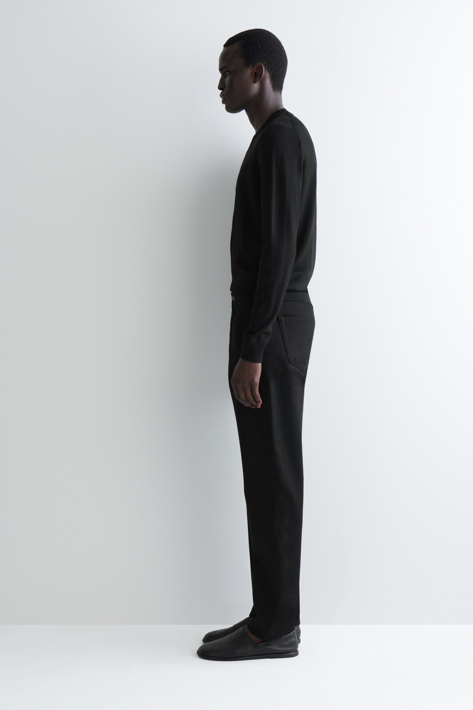 PULL À COL EN V SLIM EN LAINE MÉRINOS - NOIR/VERT FONCÉ - 4