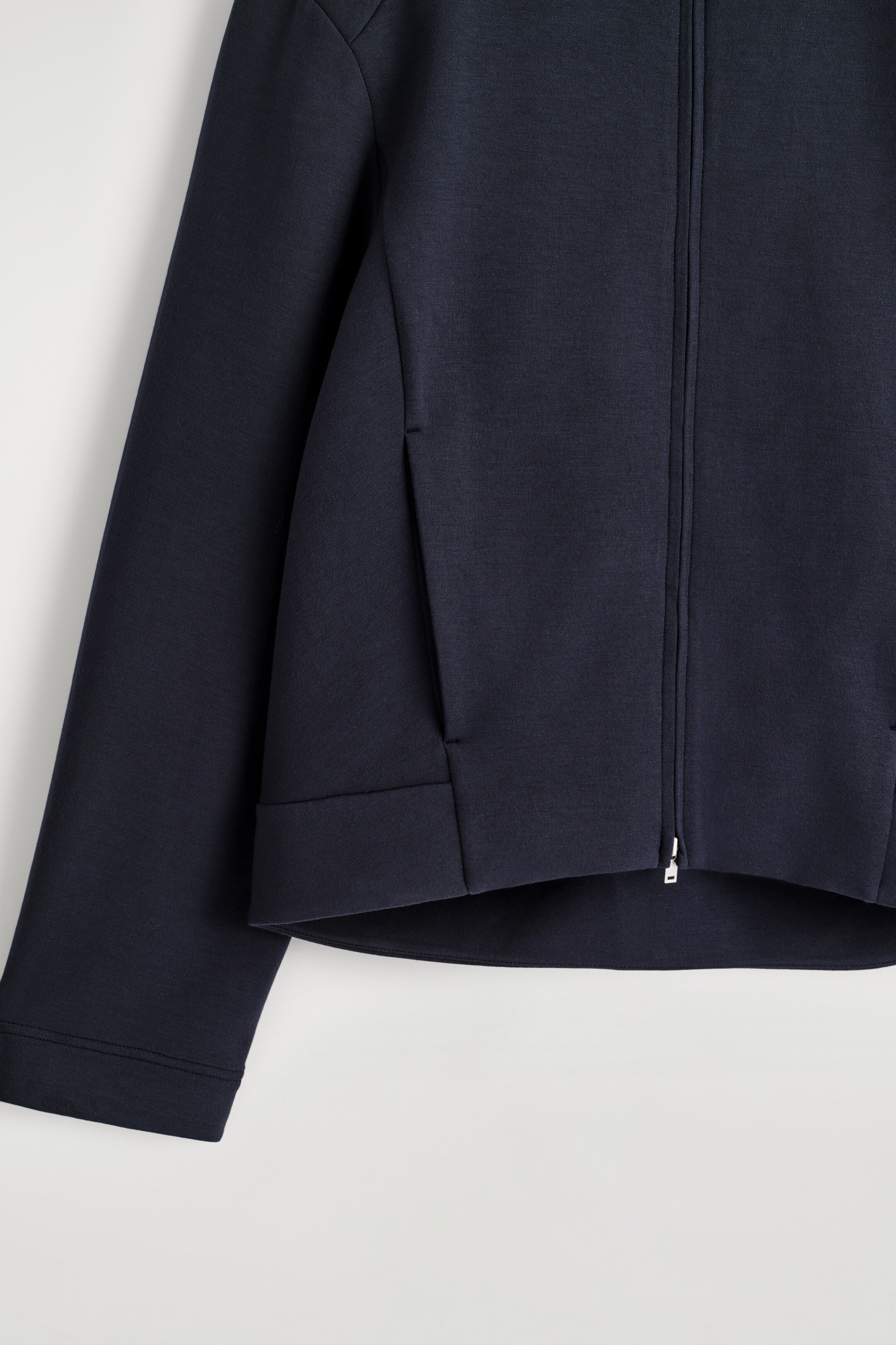 Agrandir l'image: VESTE DE SURVÊTEMENT EN NÉOPRÈNE - BLEU MARINE - FEMME | H&M CH 7