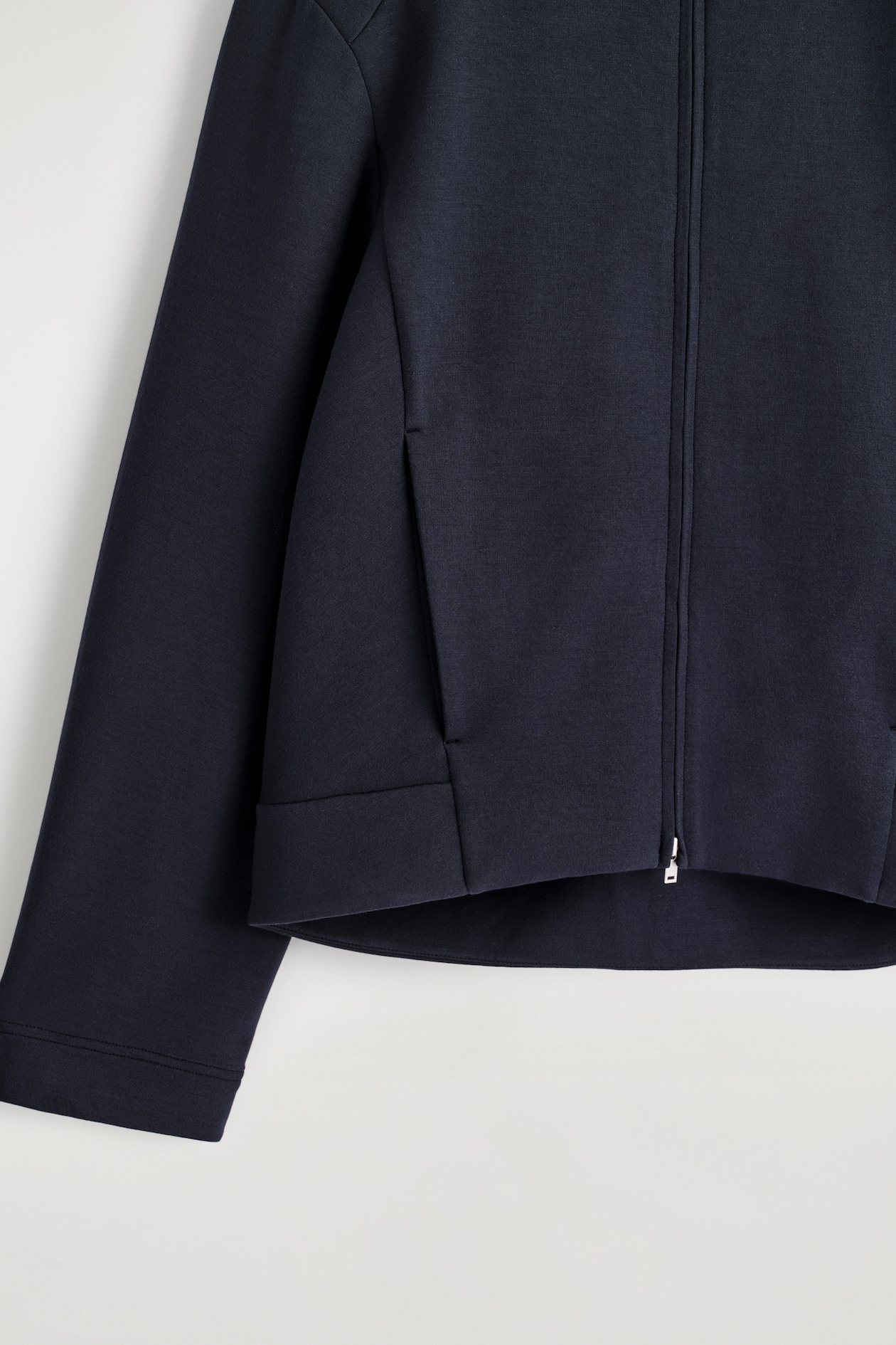 SCUBA TRACK JACKET — NAVY