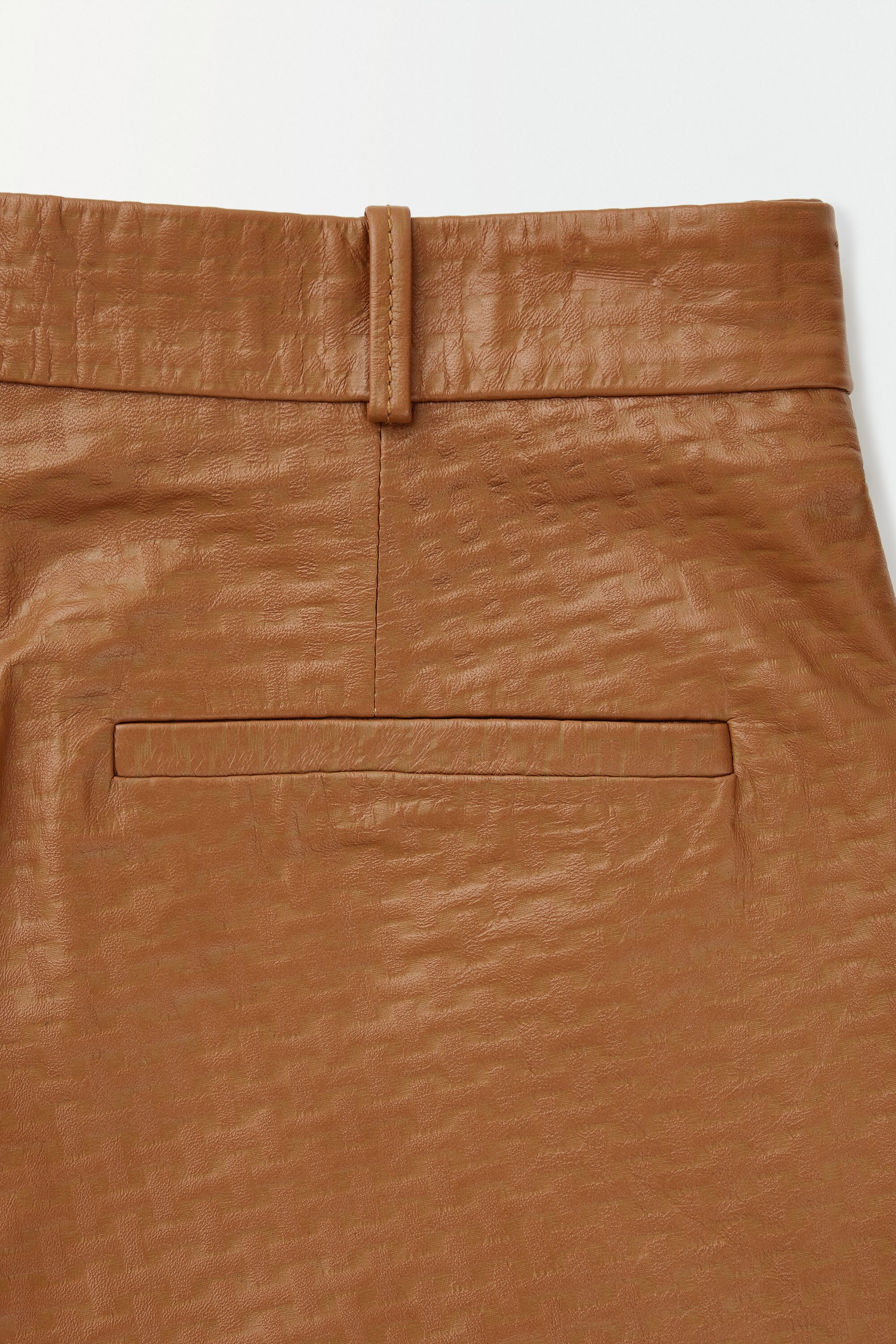 THE EMBOSSED-LEATHER BERMUDA SHORTS - BROWN | COS