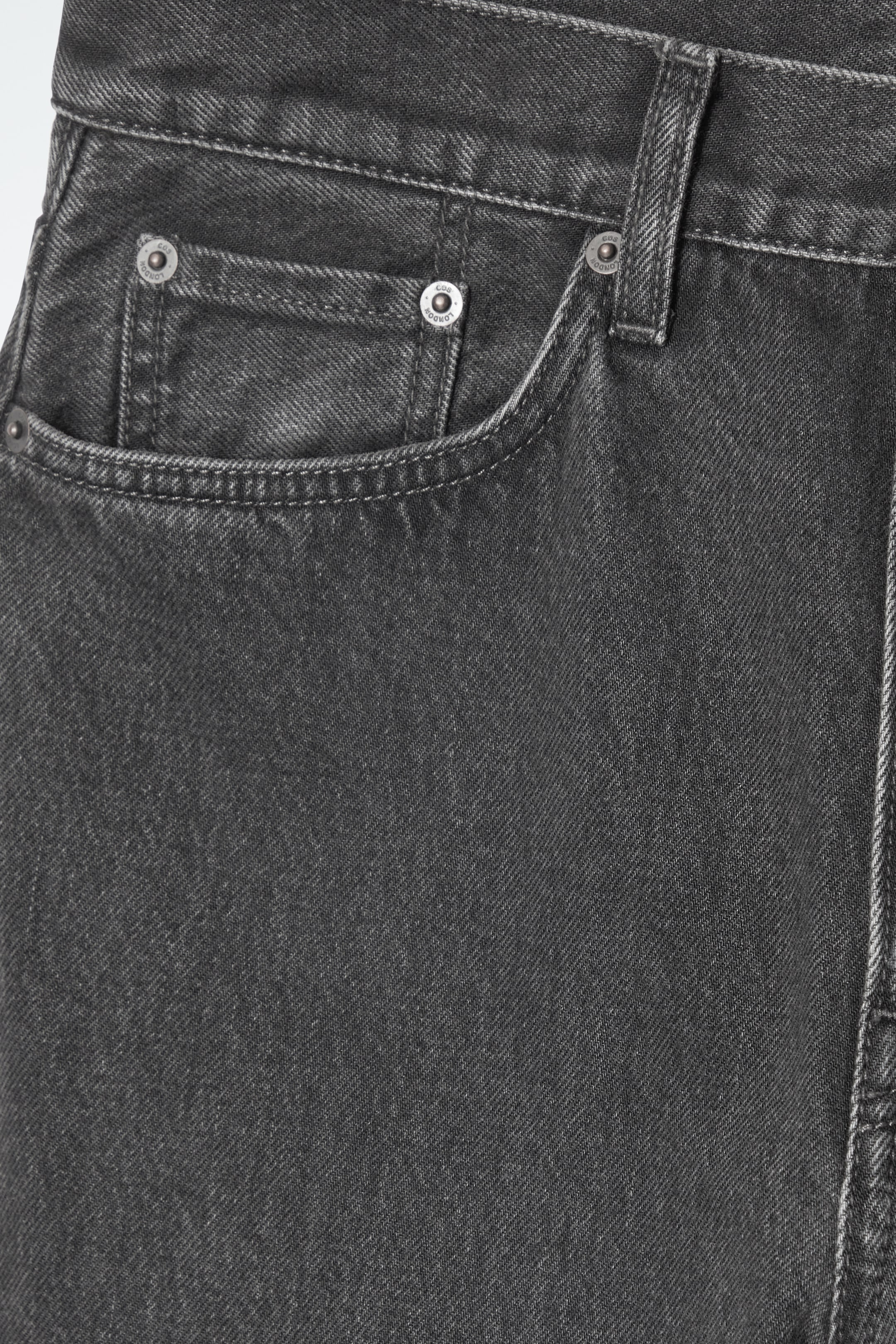 Grösseres Bild ansehen: COLUMN JEANS MIT GERADEM BEIN - SCHWARZE WASCHUNG - DAMEN | H&M CH 6