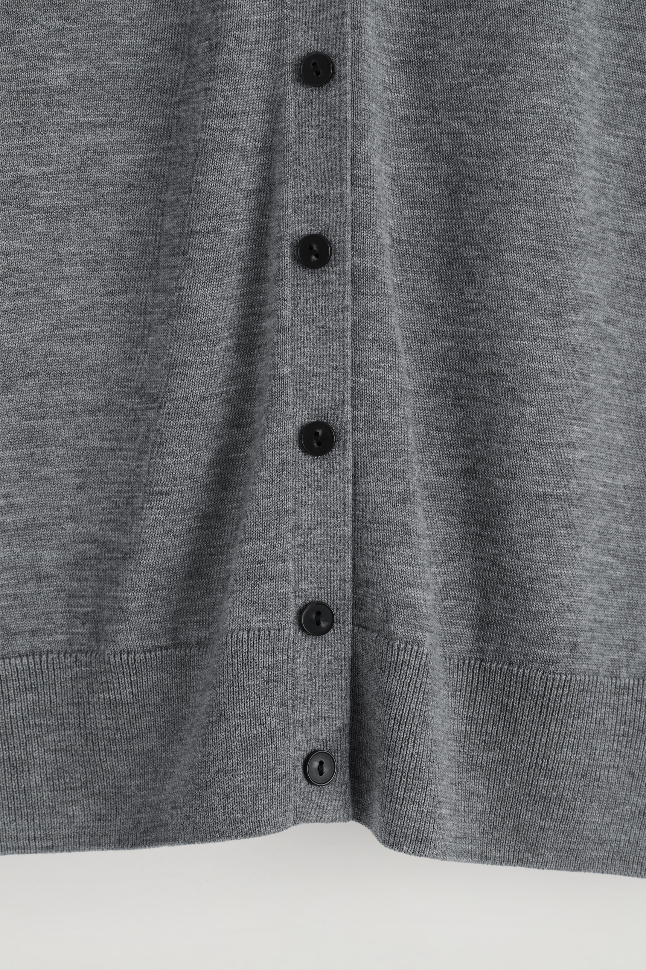 Visualizza immagine più grande: POLO IN MISTO LANA MERINO - GRIGIO MÉLANGE - DONNA | H&M IT 6